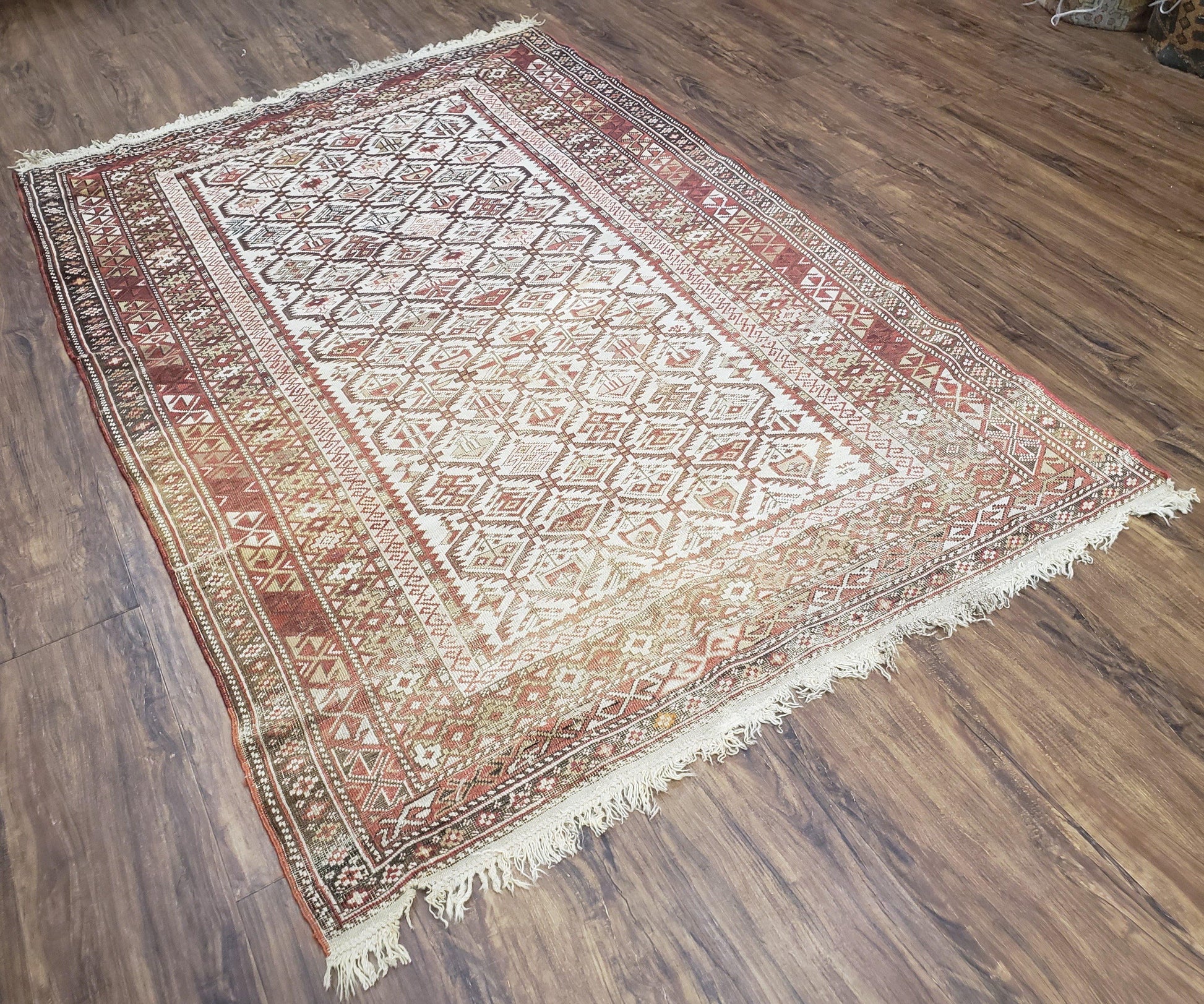 Antique Caucasian Shirvan Rug 4x6, Dagestan Area Rug, Wool Hand-Knotted Soft Red & Ivory 1920s Oriental Carpet, Soft Muted Colors - Nuvé