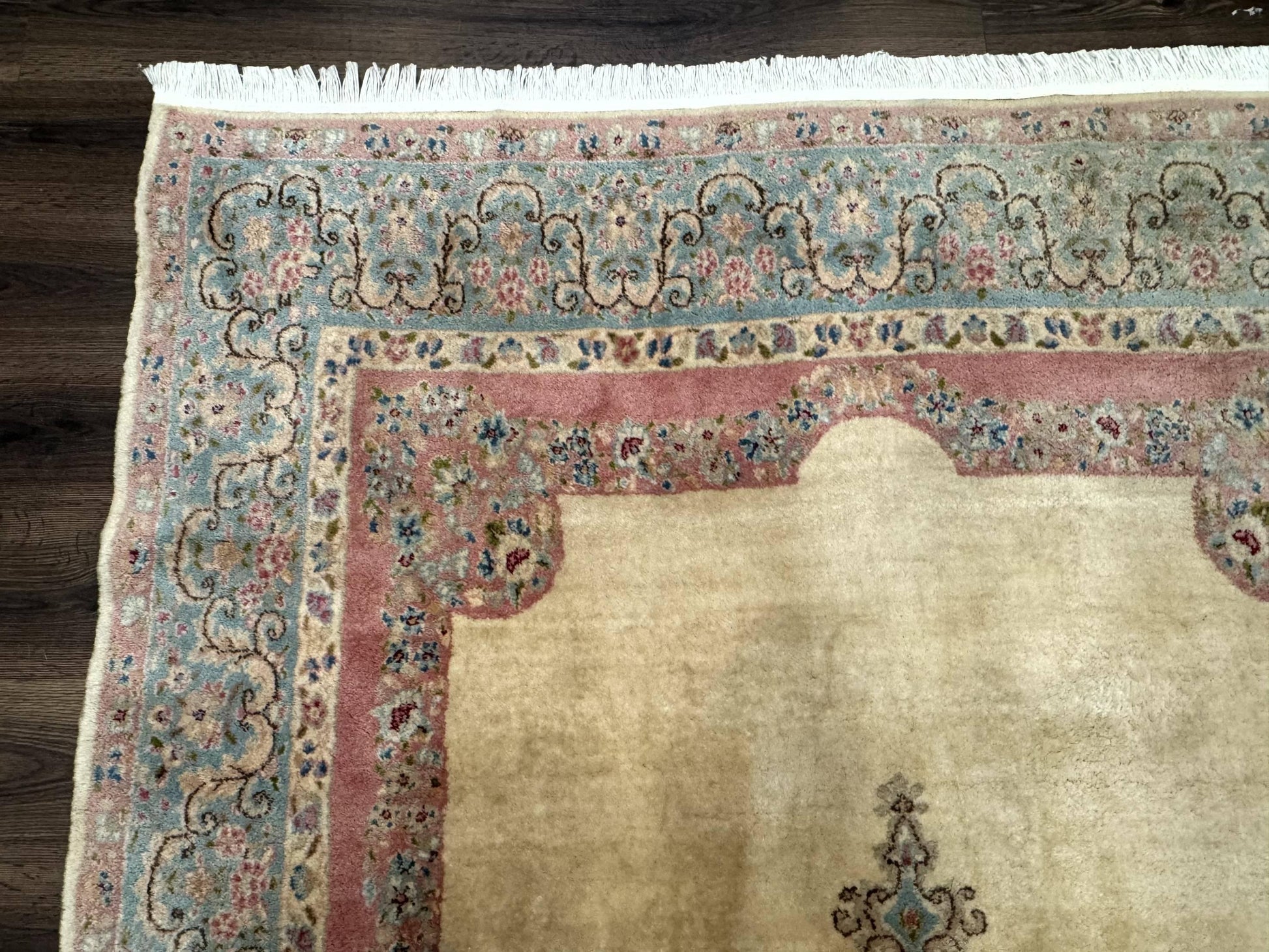 Persian Kerman Rug 6x9, Pastel Colors, Semi Open Field - Nuvé