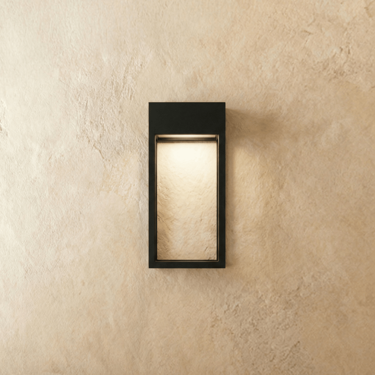 Aelina Outdoor Wall Lamp - Nuvé