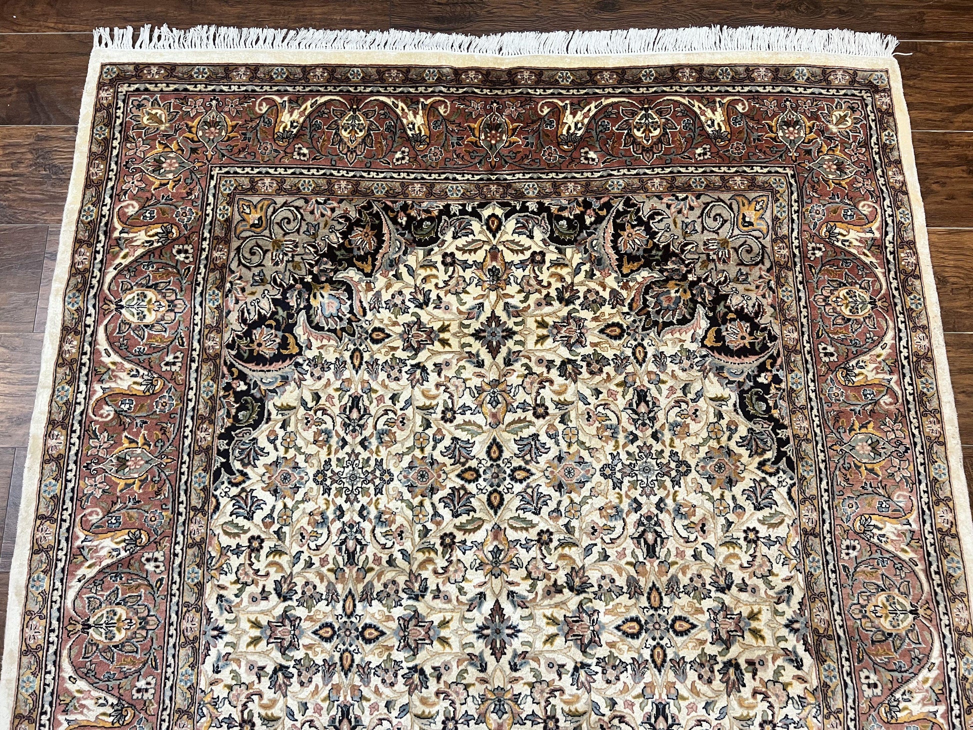 Pak Persian Rug 5x8, Handmade Wool Oriental Carpet, Vintage Rug, Floral Allover, Very Fine 320 KPSI - Nuvé