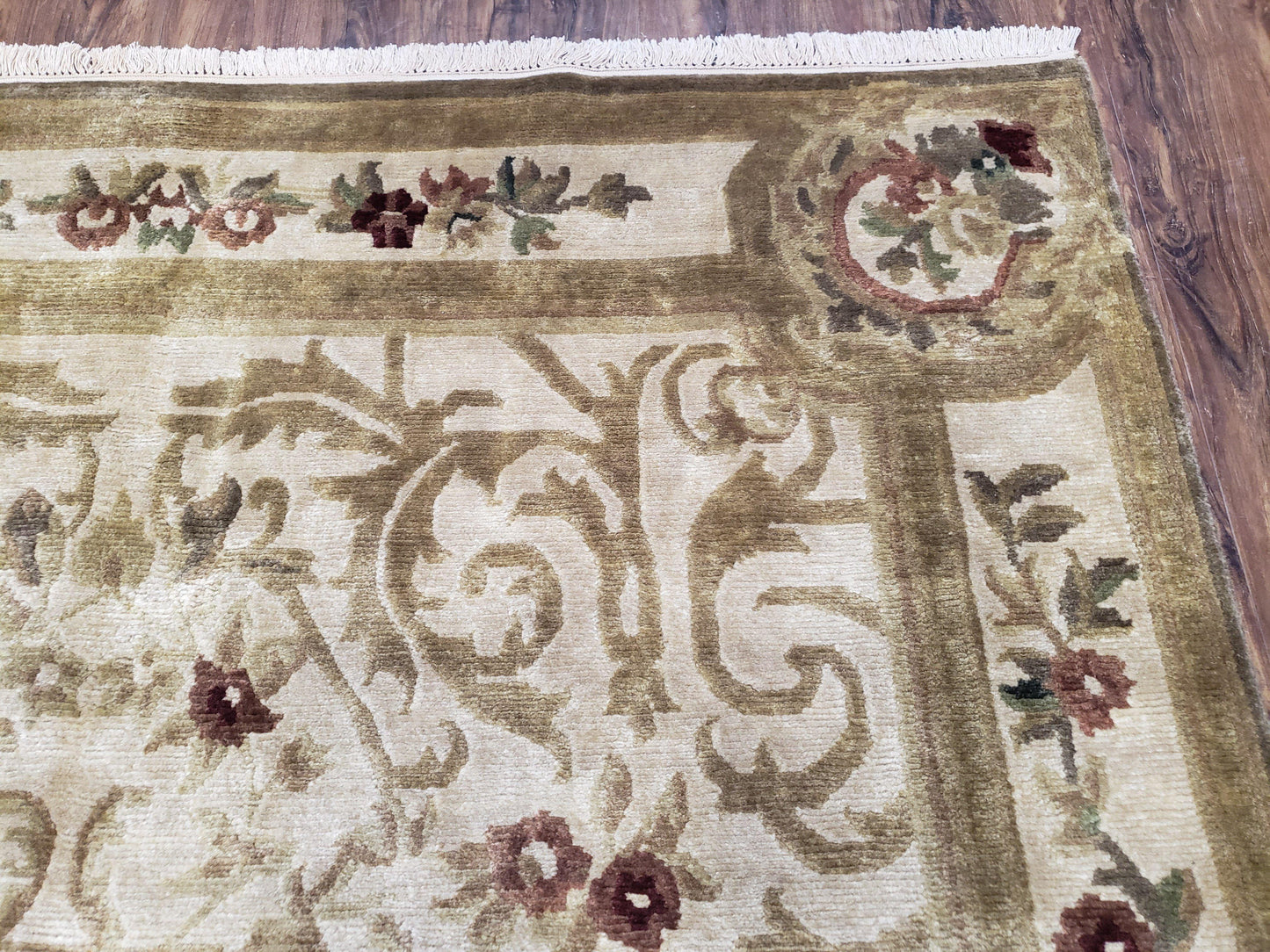 Vintage Nepali Tibetan Aubusson Rug 6x9, Wool Hand-Knotted Cream Beige Carpet, Leaves & Floral Pattern 6 x 9 Soft Area Rug Home Office Rug - Nuvé