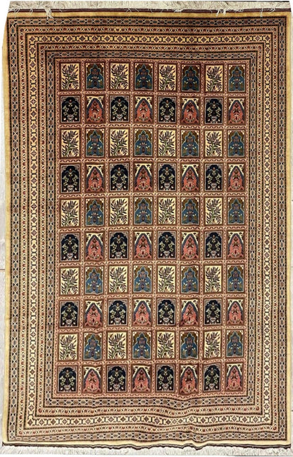 Afghani  I Bakhtiari 7x10 Area Rug - Nuvé