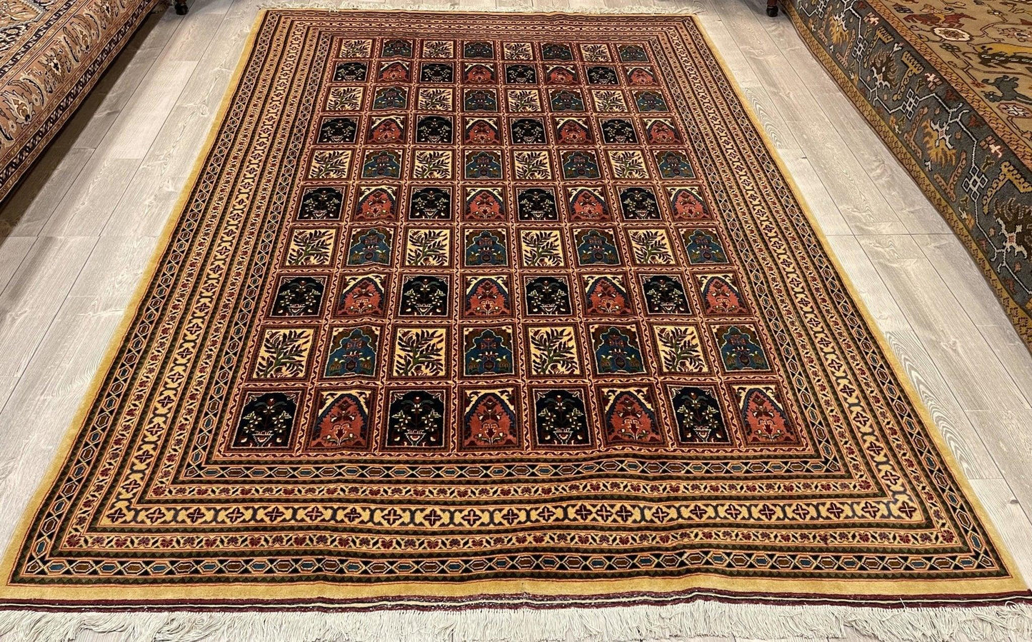 Afghani  I Bakhtiari 7x10 Area Rug - Nuvé