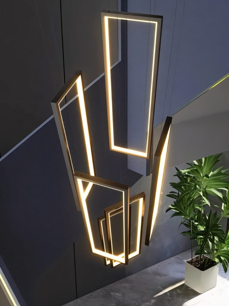 Aldarj Staircase Chandelier - Nuvé