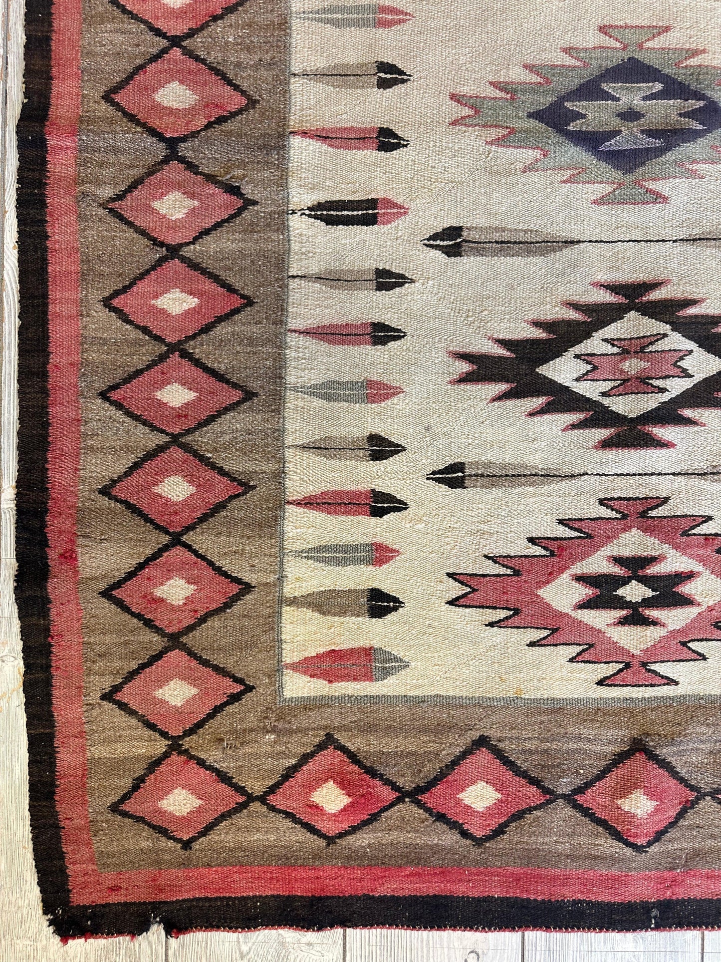 Antique 1880’s Navajo Rug 4’ x 5’ - Nuvé