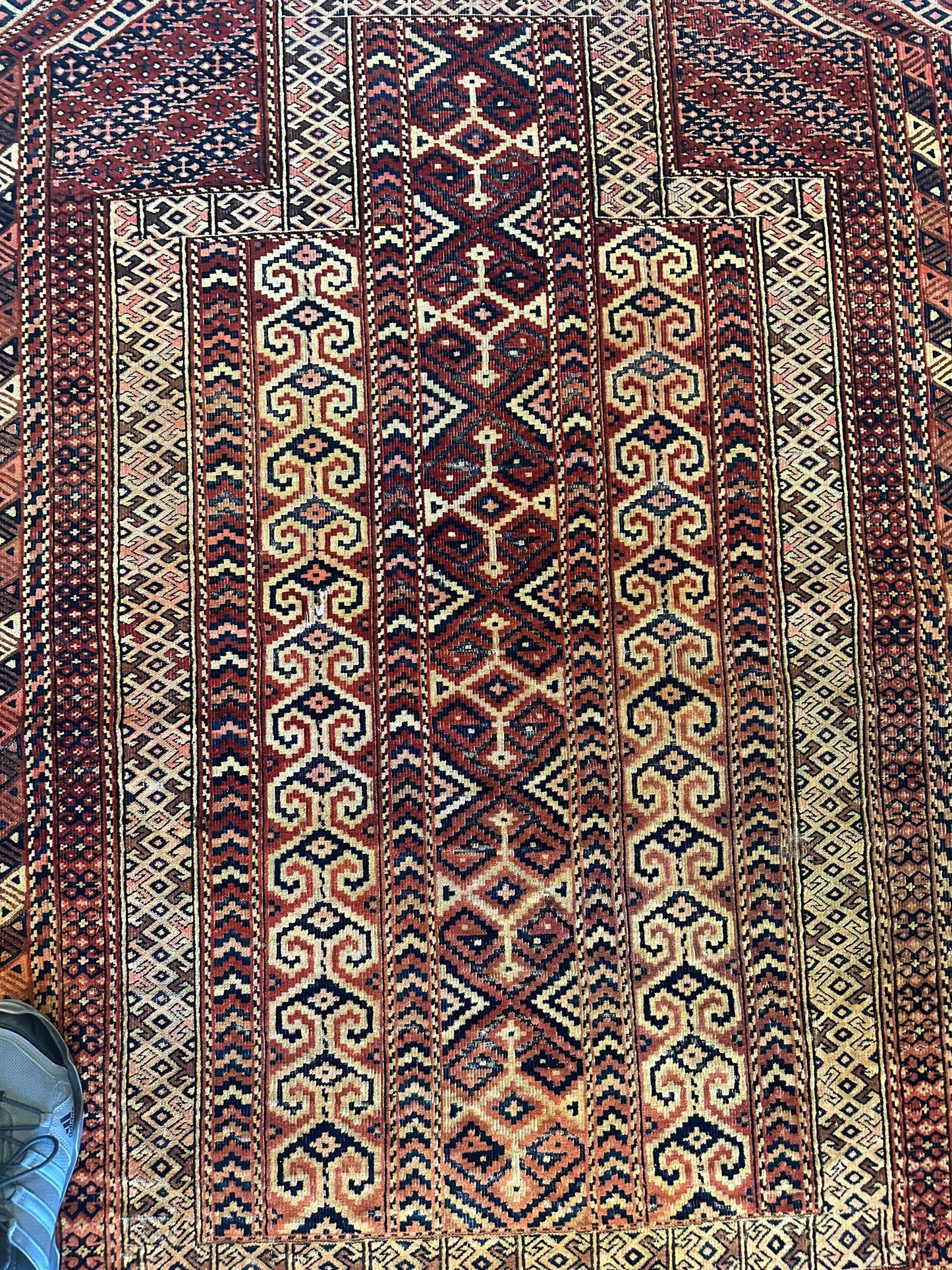 Antique 1890’s Turkoman Prayer Rug or Namazlyk 4’ x 5’2” - Nuvé