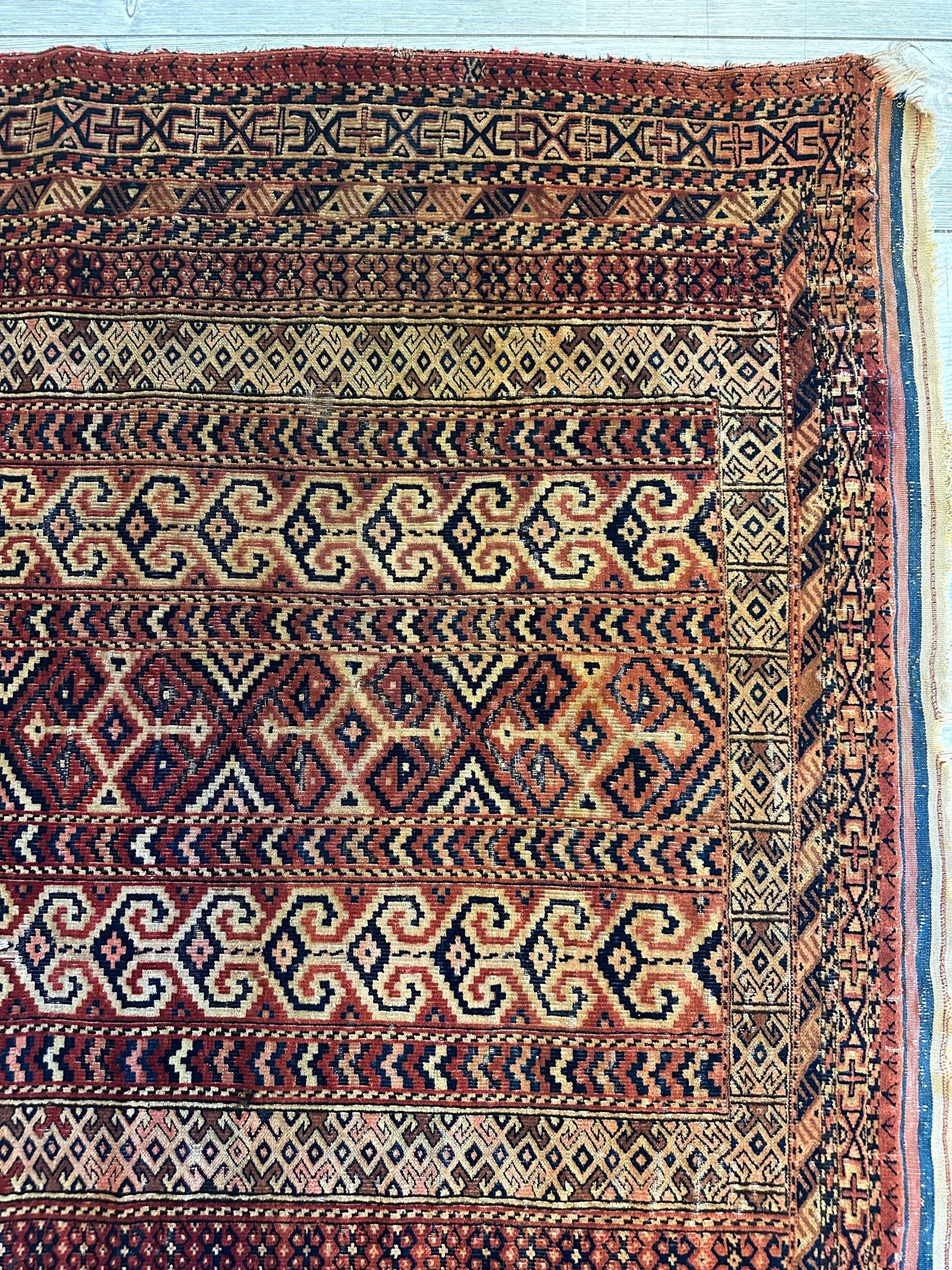 Antique 1890’s Turkoman Prayer Rug or Namazlyk 4’ x 5’2” - Nuvé