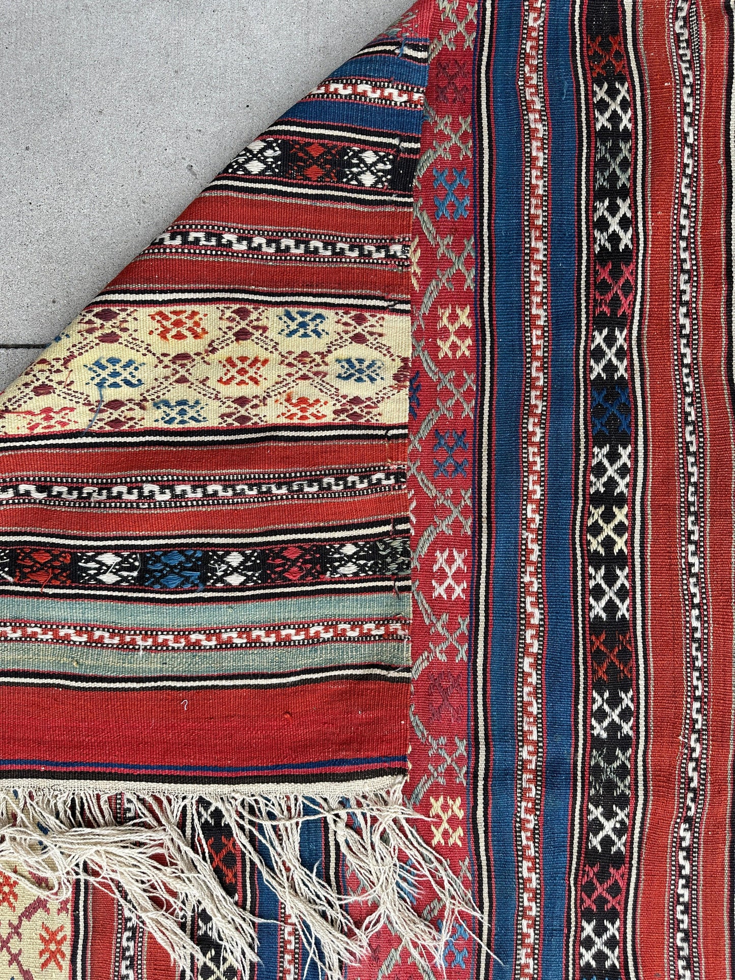 Antique Caucasian Shahsavan Soumak Rug 4’9” x 7’4” - Nuvé