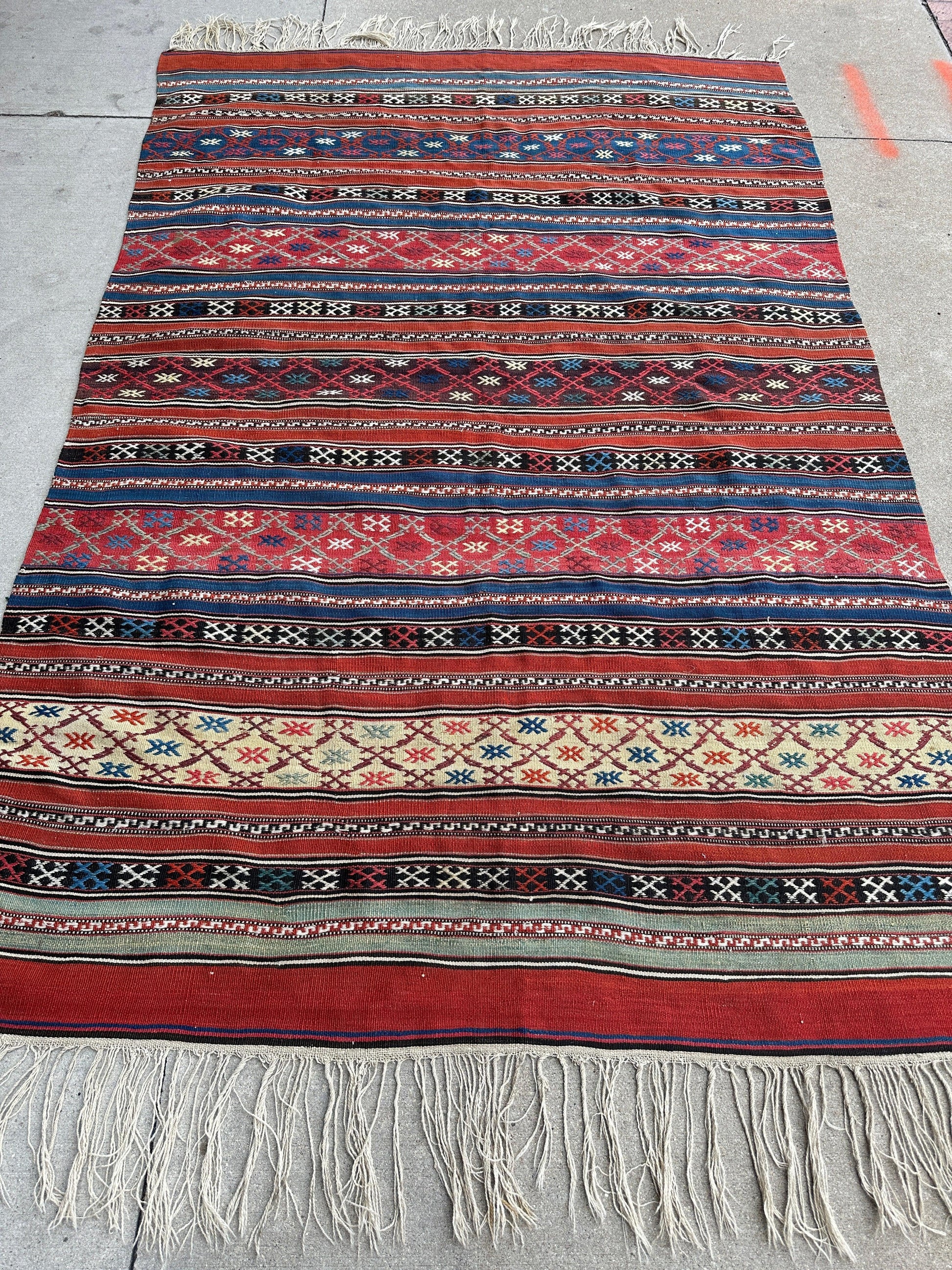 Antique Caucasian Shahsavan Soumak Rug 4’9” x 7’4” - Nuvé