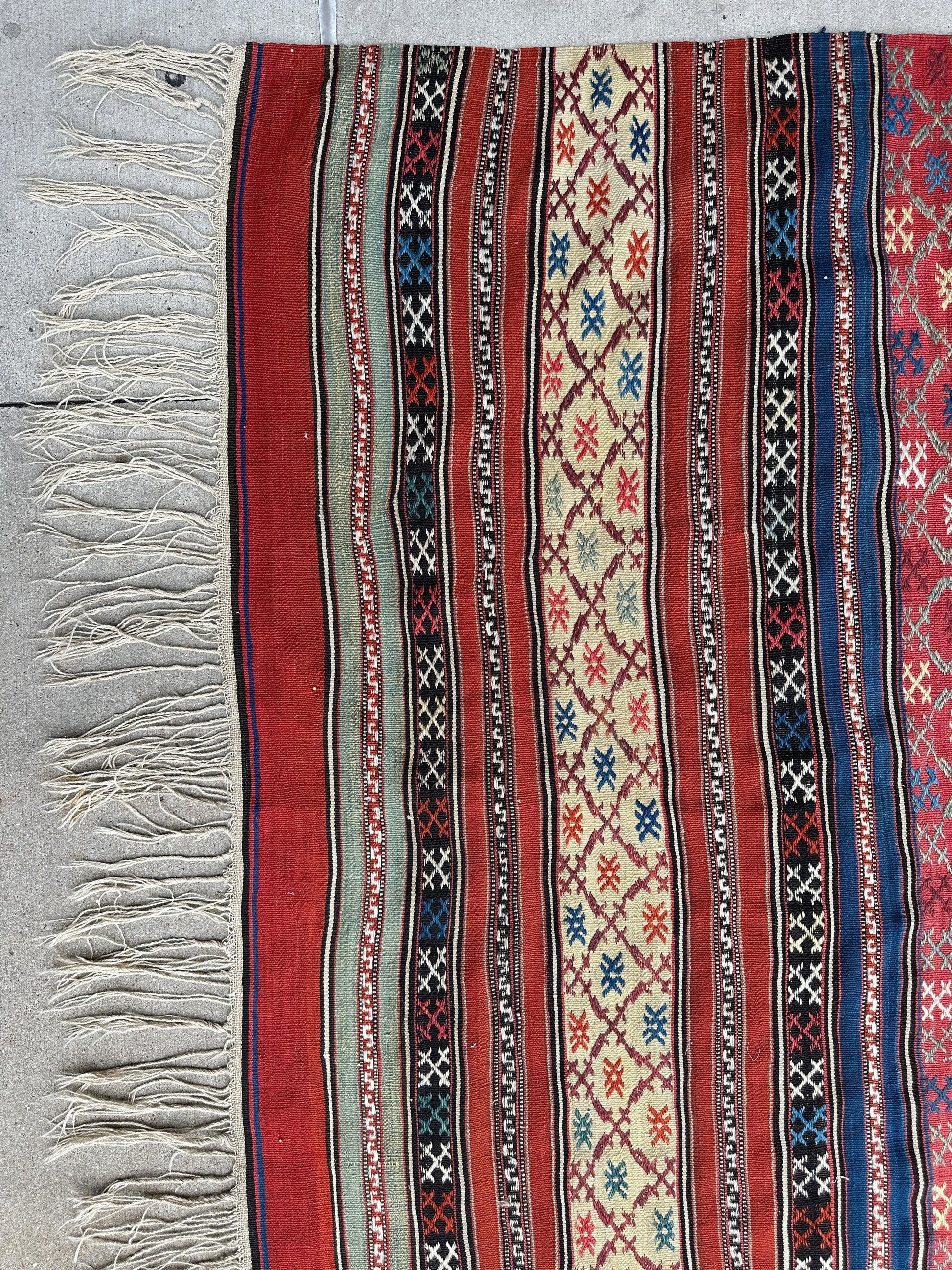 Antique Caucasian Shahsavan Soumak Rug 4’9” x 7’4” - Nuvé