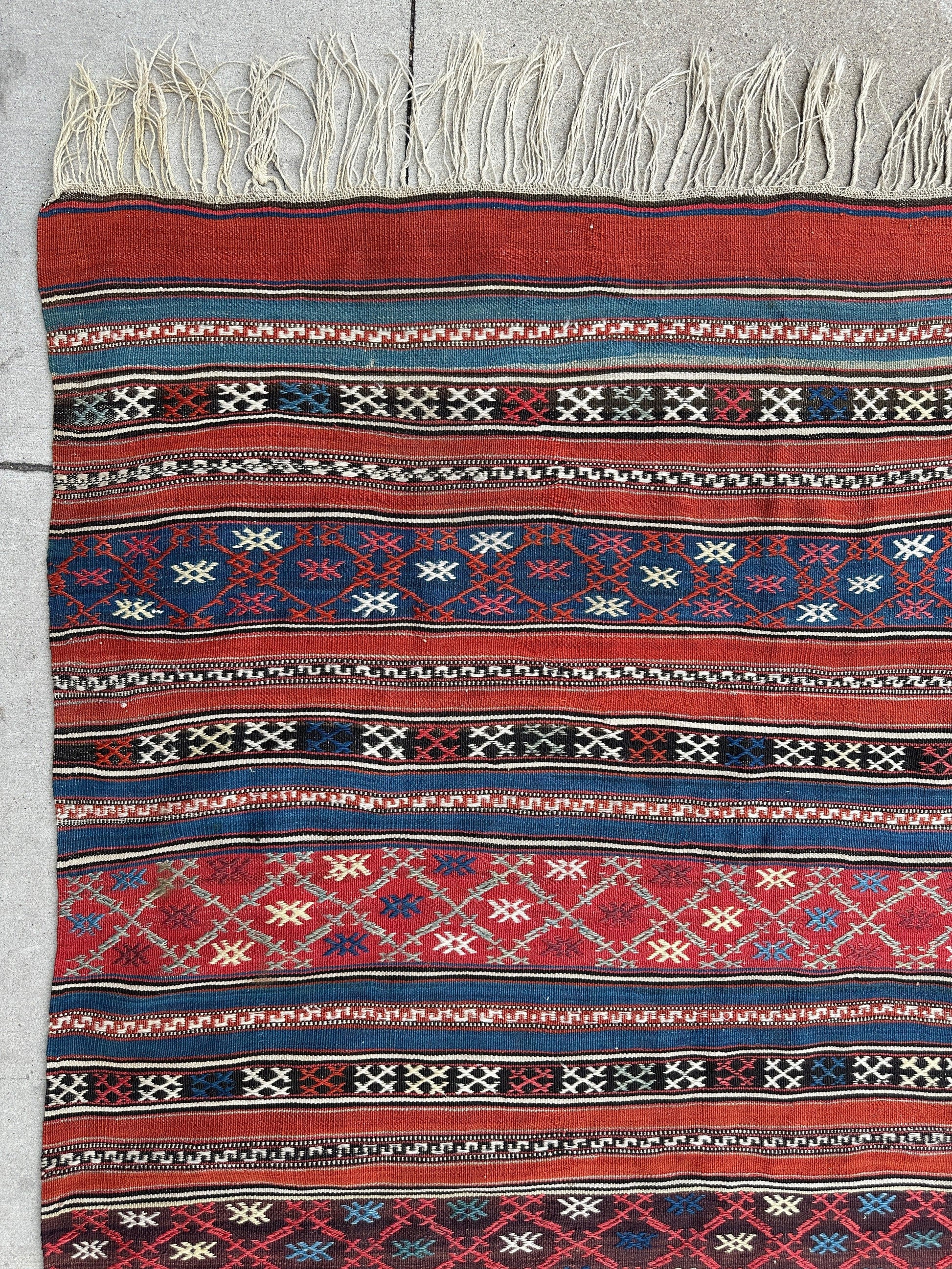 Antique Caucasian Shahsavan Soumak Rug 4’9” x 7’4” - Nuvé