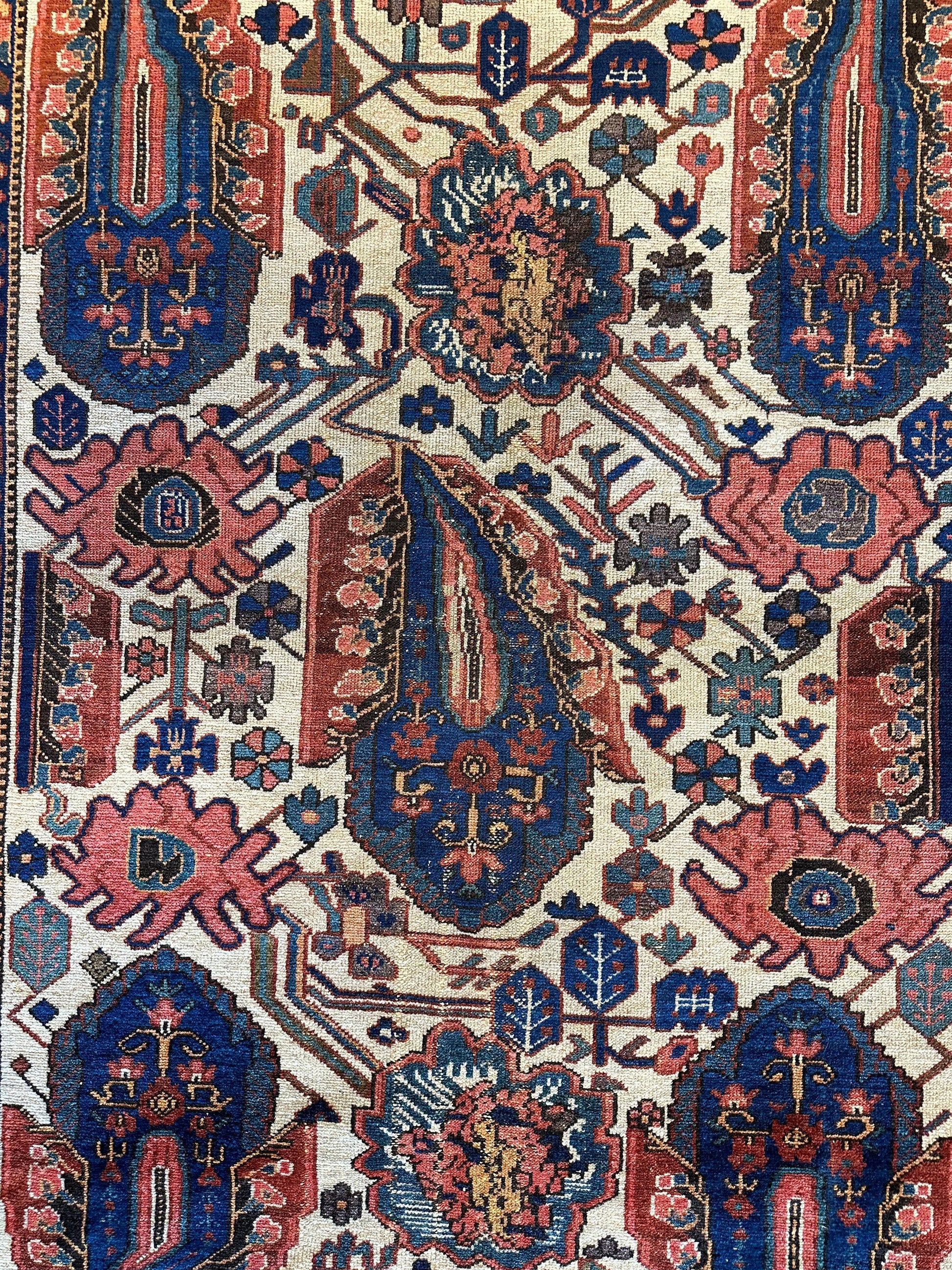 Antique Persian Malayar Circa 1900 4’10 x 6’7” - Nuvé