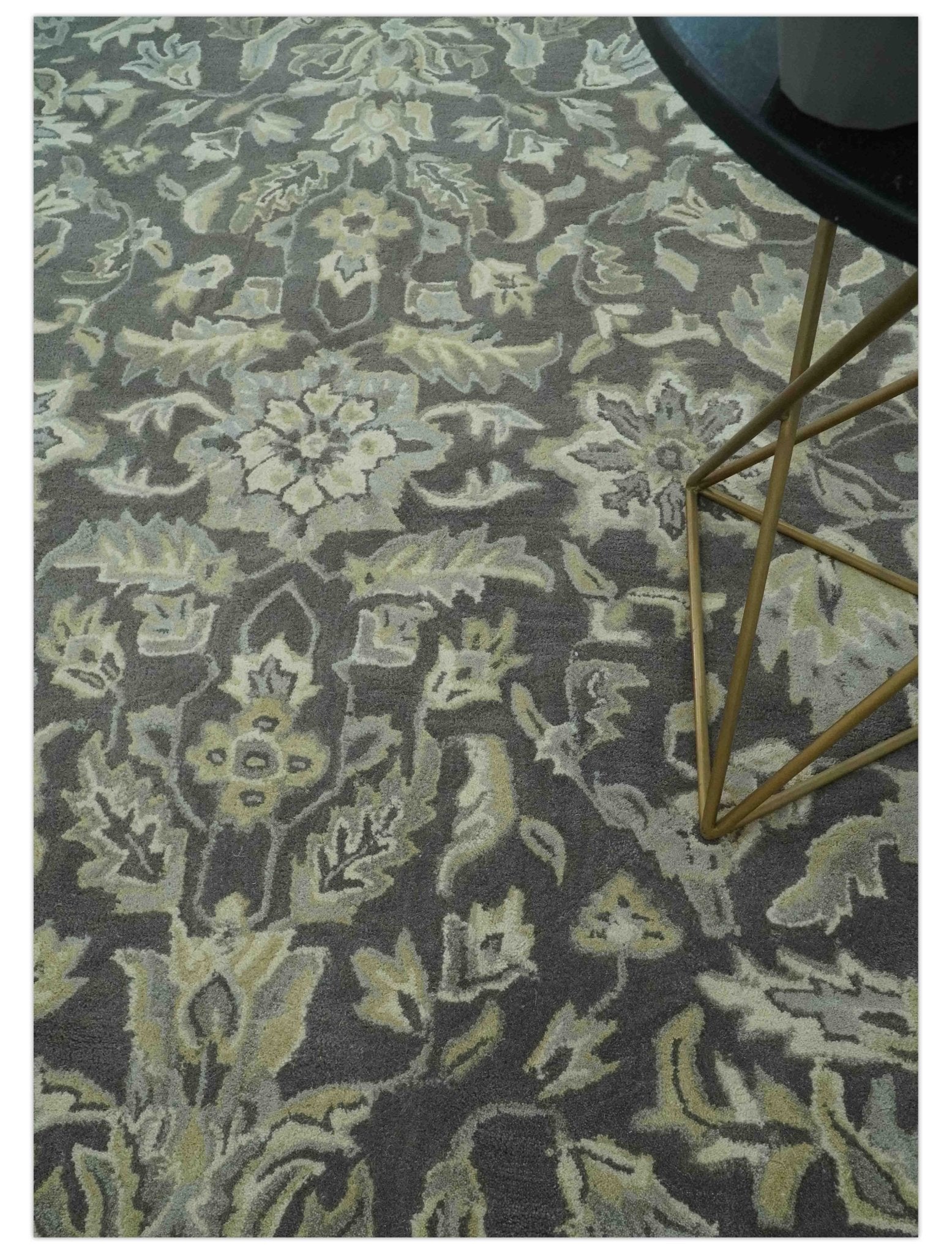 Antique Design 8x10 Charcoal and Beige Traditional Floral Hand Tufted rug - Nuvé