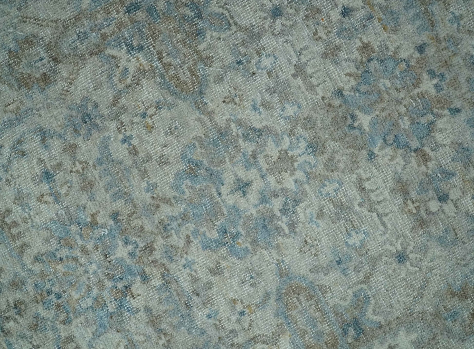 Antique Distress finish Silver, Teal and Brown Hand Knotted Traditional 8x10 wool Rug - Nuvé