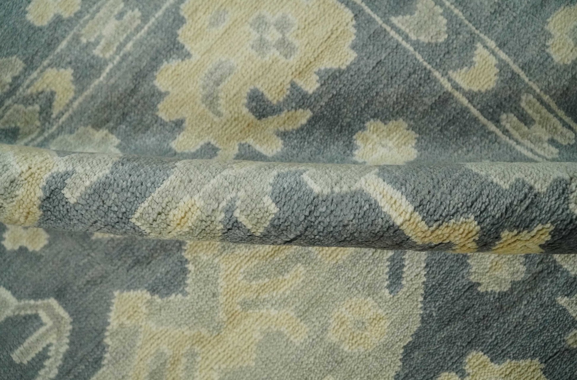 Antique Style 6x9 Hand Knotted Beige and Charcoal Traditional Wool Rug | N35669 - Nuvé