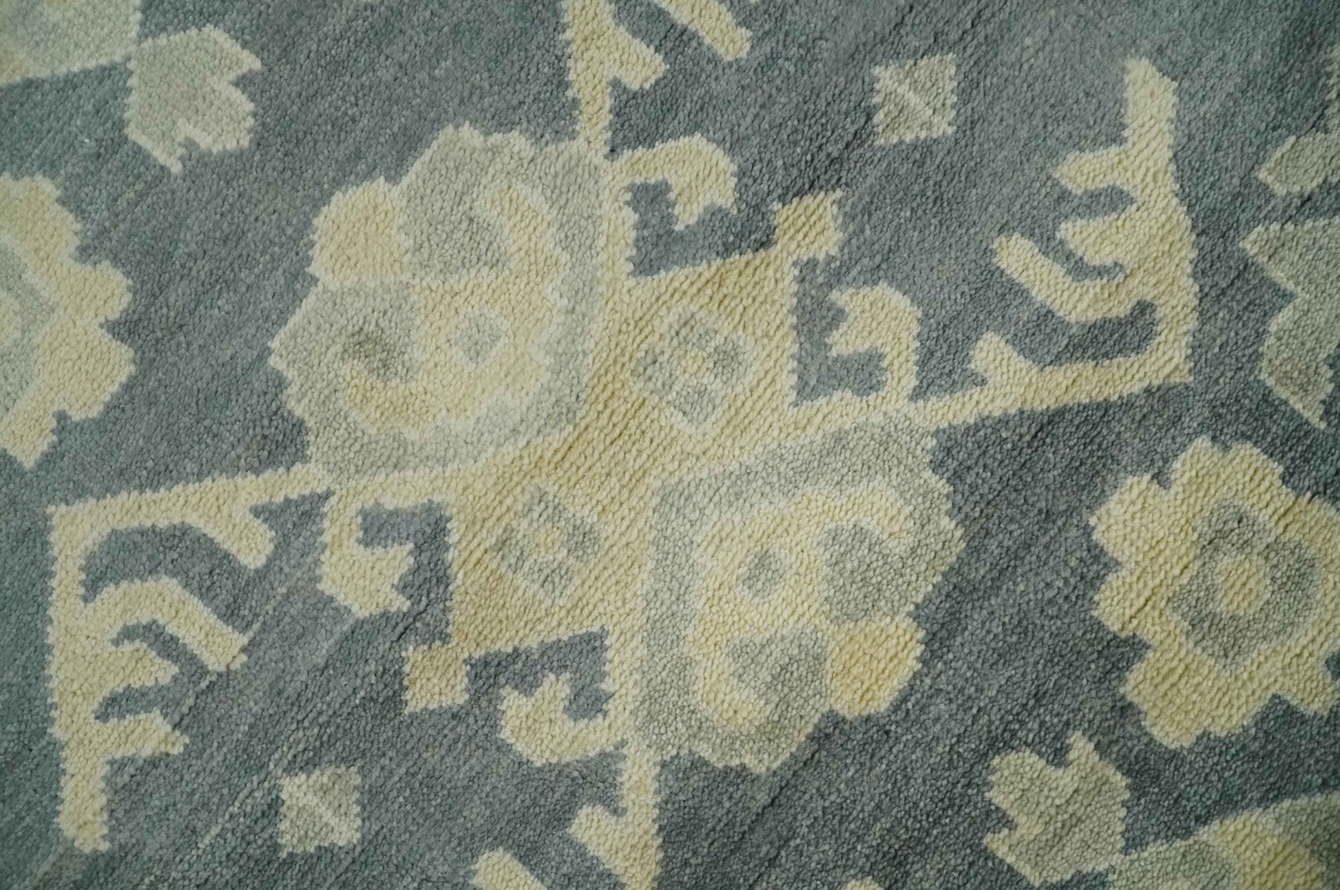 Antique Style 6x9 Hand Knotted Beige and Charcoal Traditional Wool Rug | N35669 - Nuvé