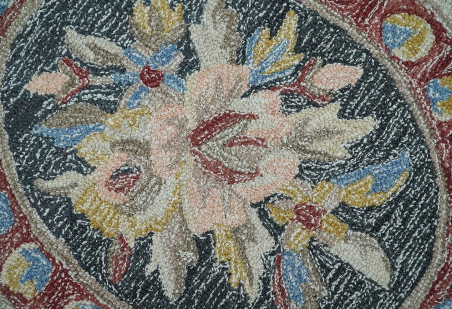 Antique Style Beige and Charcoal Aubusson design Hand Tufted 8x10 wool Area Rug - Nuvé