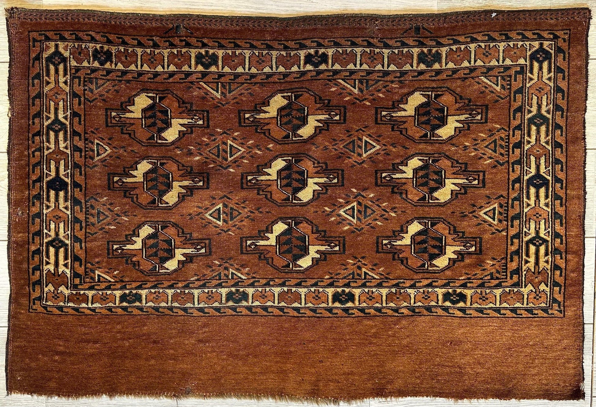 Antique Tekke Yomud Yomut Saryk Chuval Rug Bag Face, Turkmen Rug, Turkoman Rug 2’6”x3’9” - Nuvé