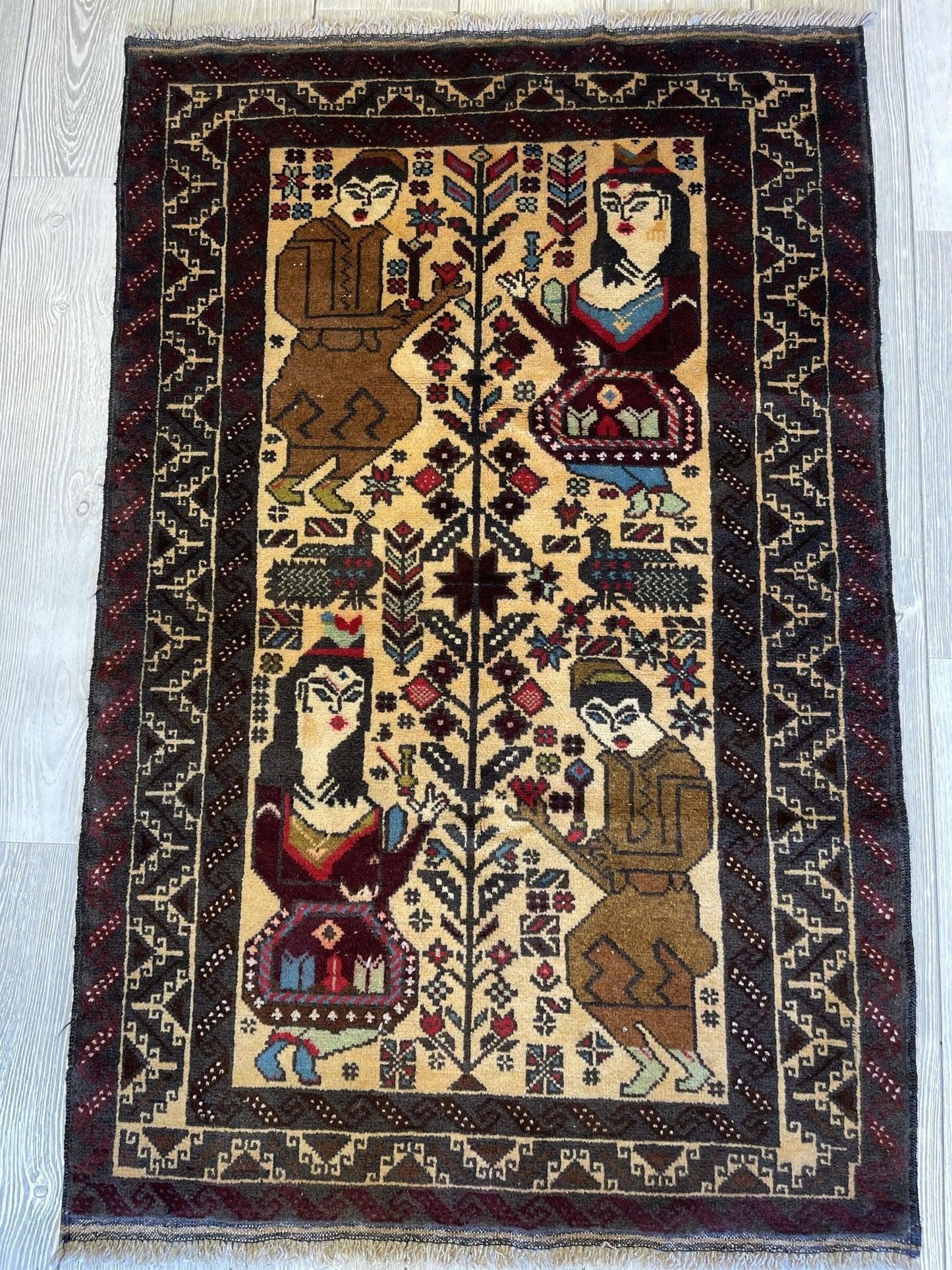 Antique Tribal Afghani Baluchi Laili Majnun Pictorial Rug 4.5x2.10 Ft - Nuvé