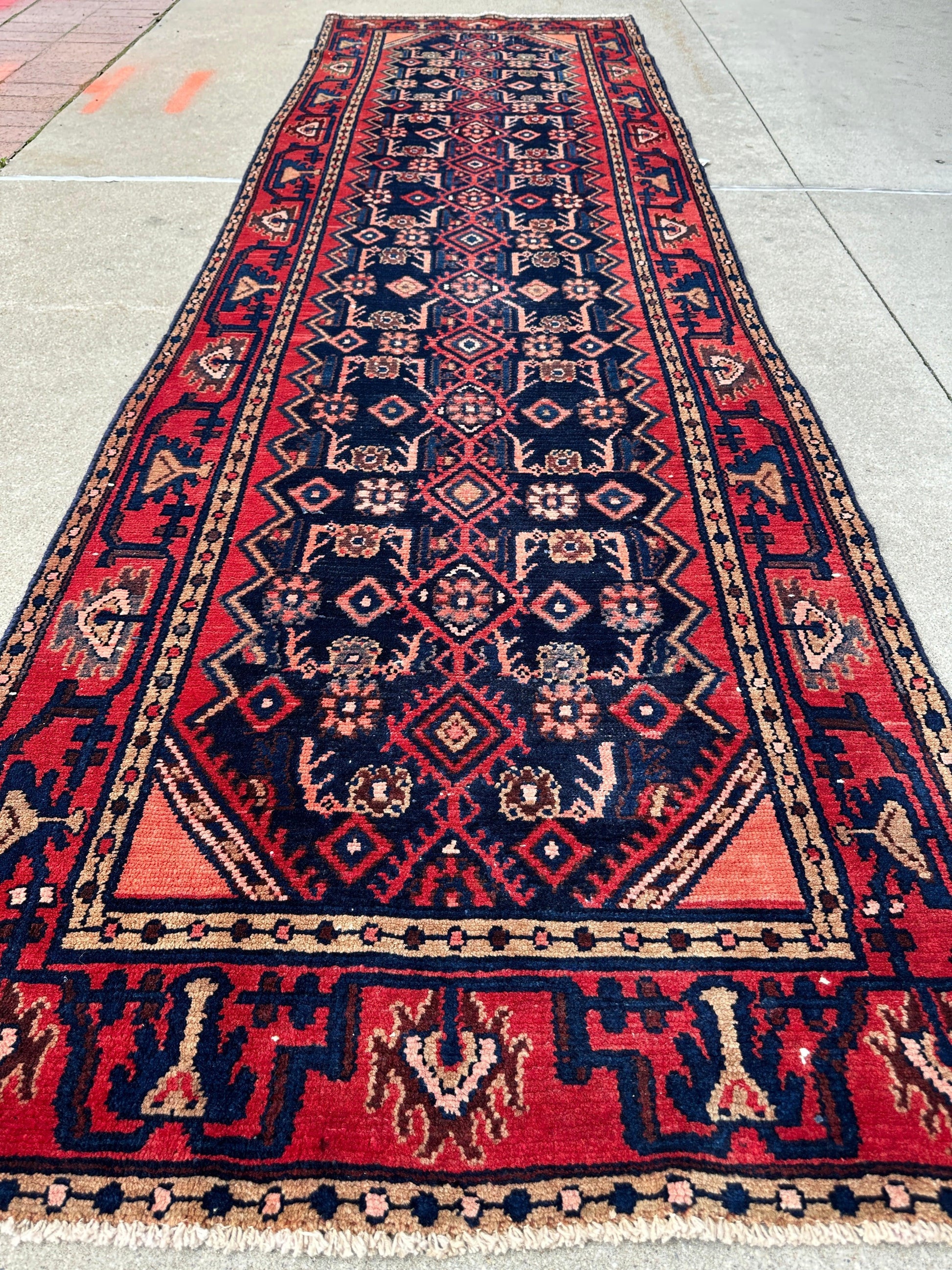 Antique Vegetable Dye Malayer Persian Runner Rug 3x10’4” - Nuvé