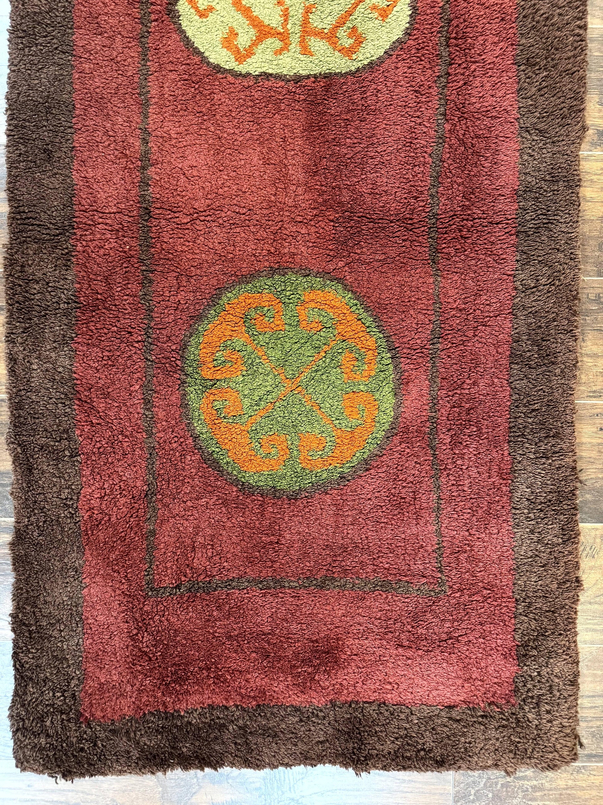 German Hooked Runner Rug 3x8, Vintage, Red, Wool - Nuvé