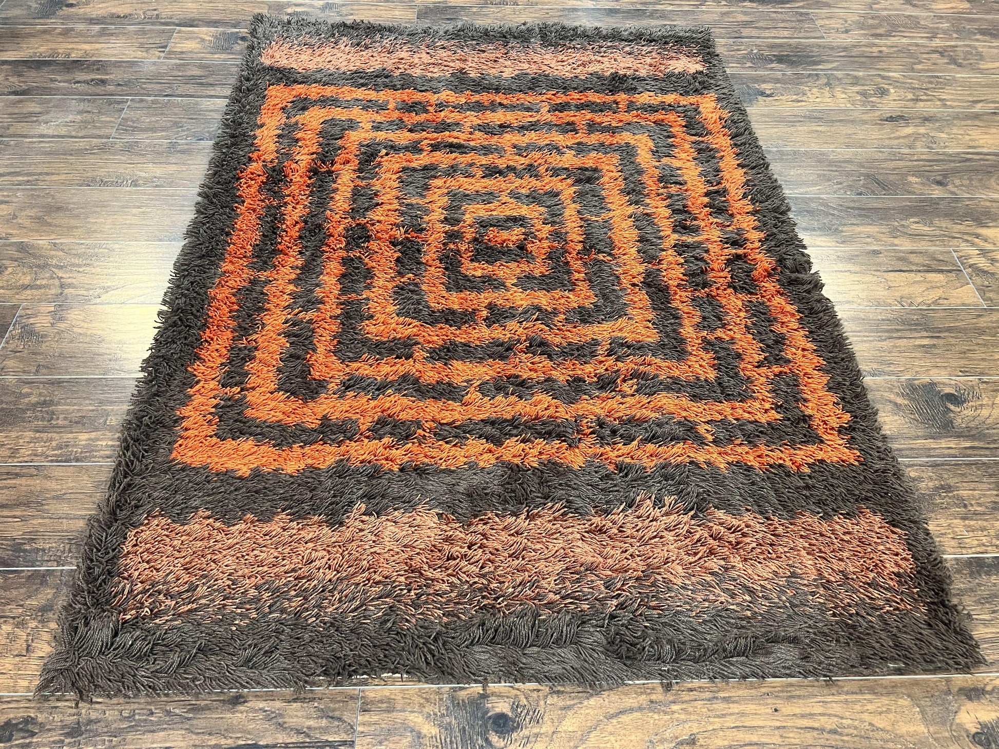 Vintage Rya Shag Rug 4.6 x 6.6, Abstract Design, Brown and Orange, Mid Century Danish Rya Carpet - Nuvé
