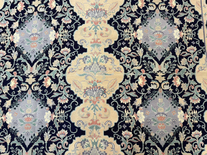 Needlepoint Rug 6x9, Ivory and Navy Blue - Nuvé