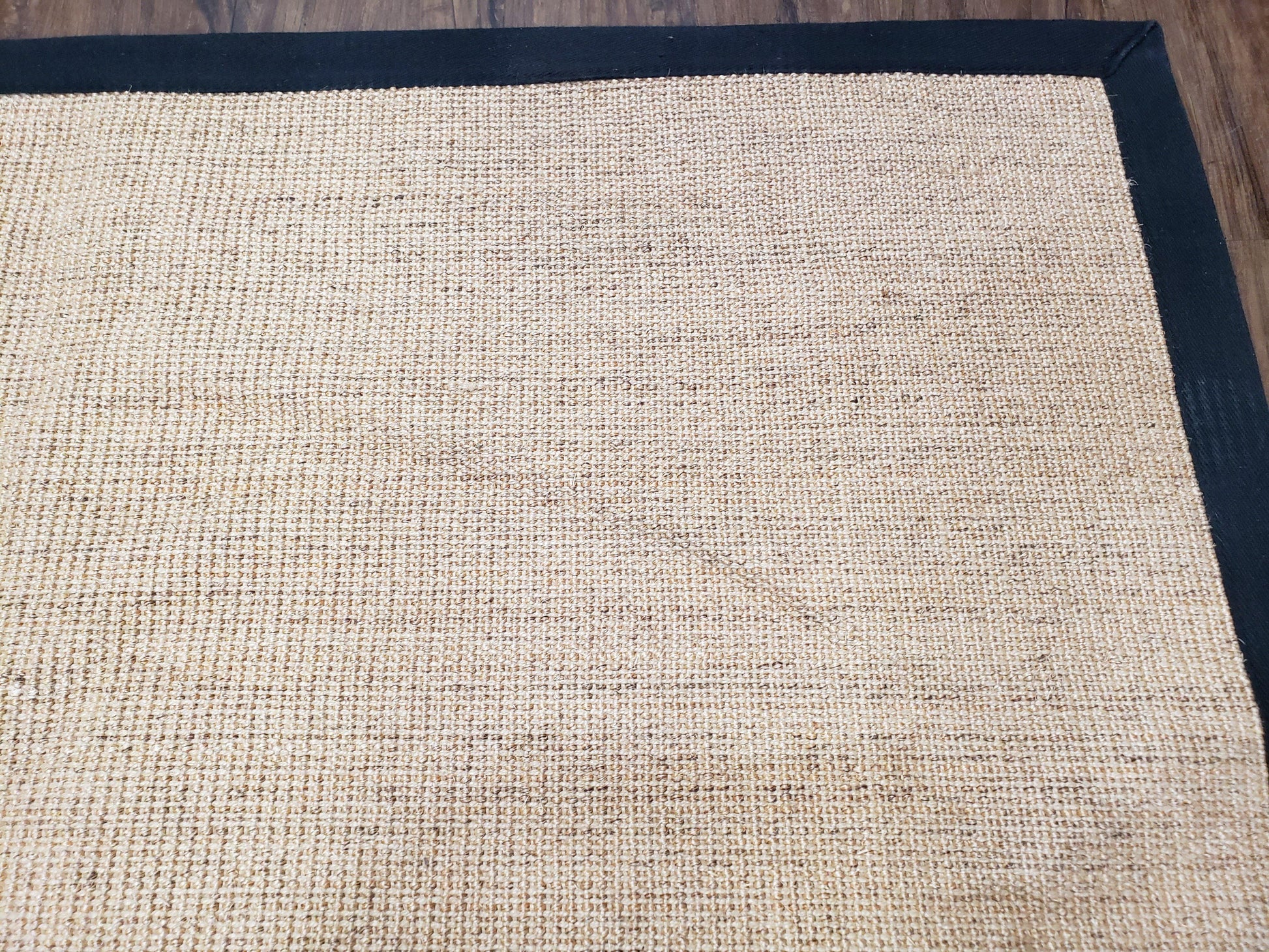 Jute Rug 8x10, Natural Jute Fiber Area Rug, Natural Sisal Area Rug with Black Border, 8x10 Carpet, Solid Jute Rug 8 x 10, Farmhouse Rug - Nuvé