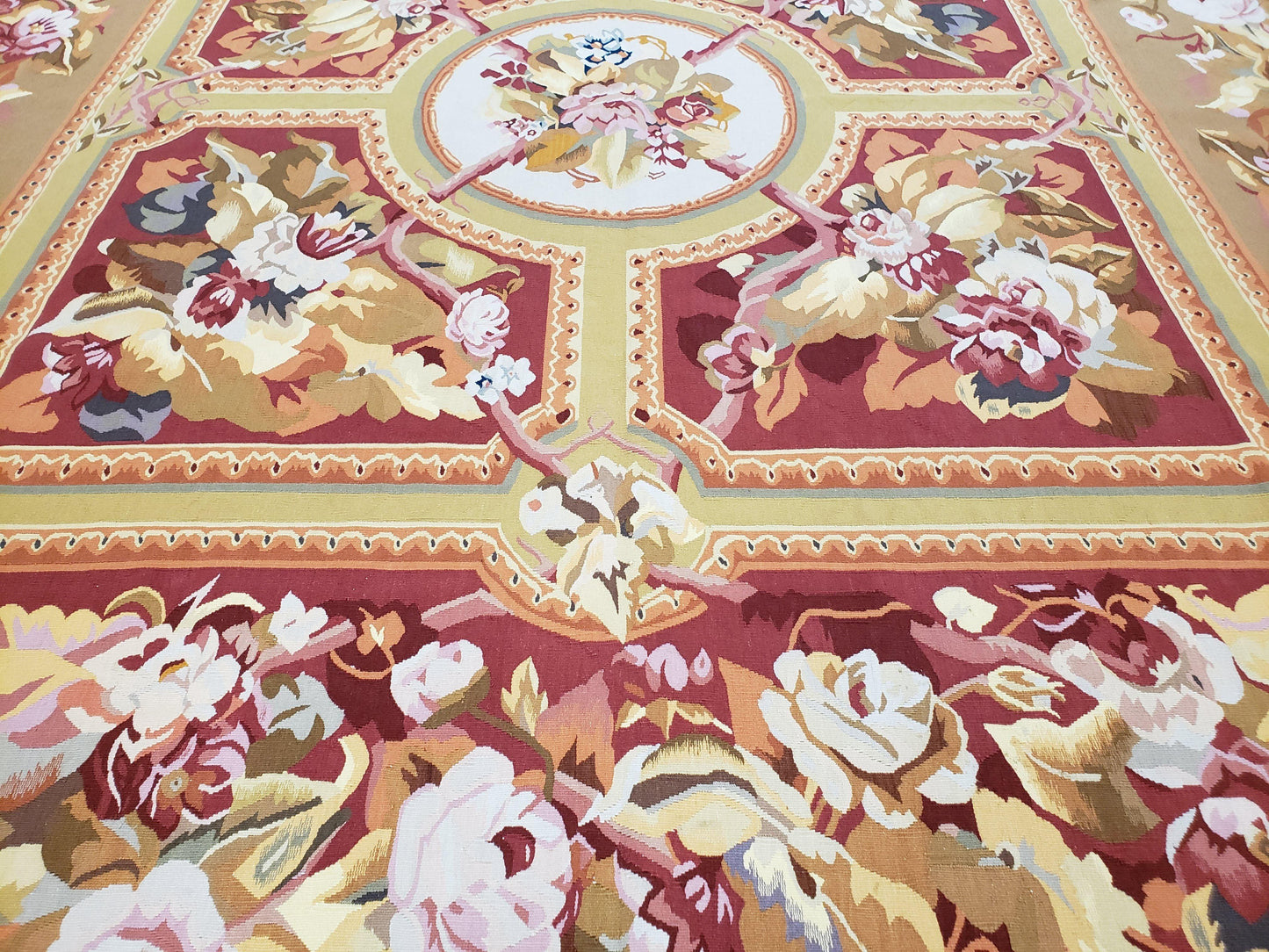 Vintage Chinese Aubusson Savonnerie Flat Pile Rug 9.9 x 14.5 Wool Handwoven Red & Khaki Large Flowers Rug 9x14 - 10x15 Michaelian Kolhberg - Nuvé