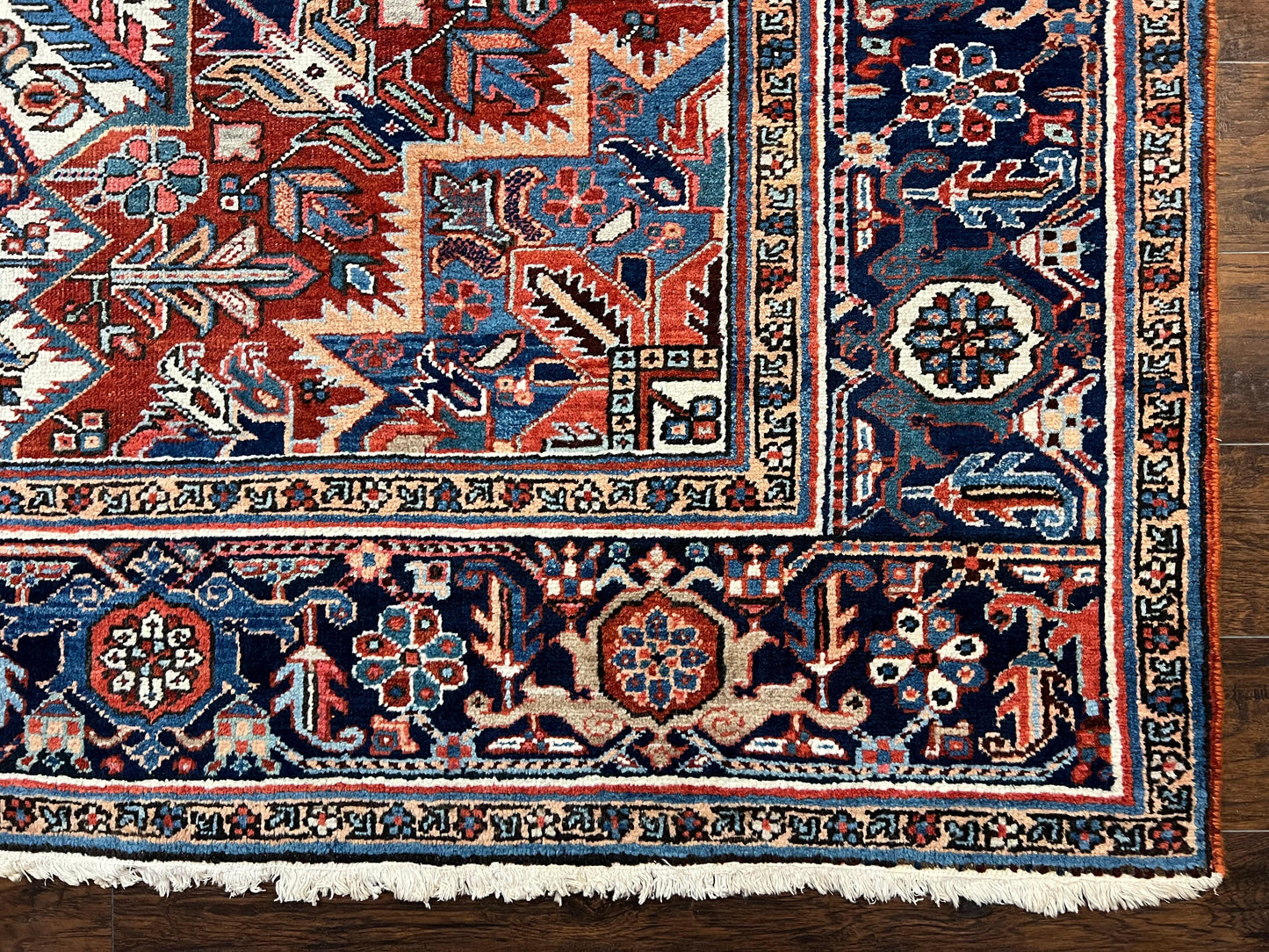 Antique Persian Heriz Rug – 11x16 Palace Size, Geometric Medallion, 1920s - Nuvé