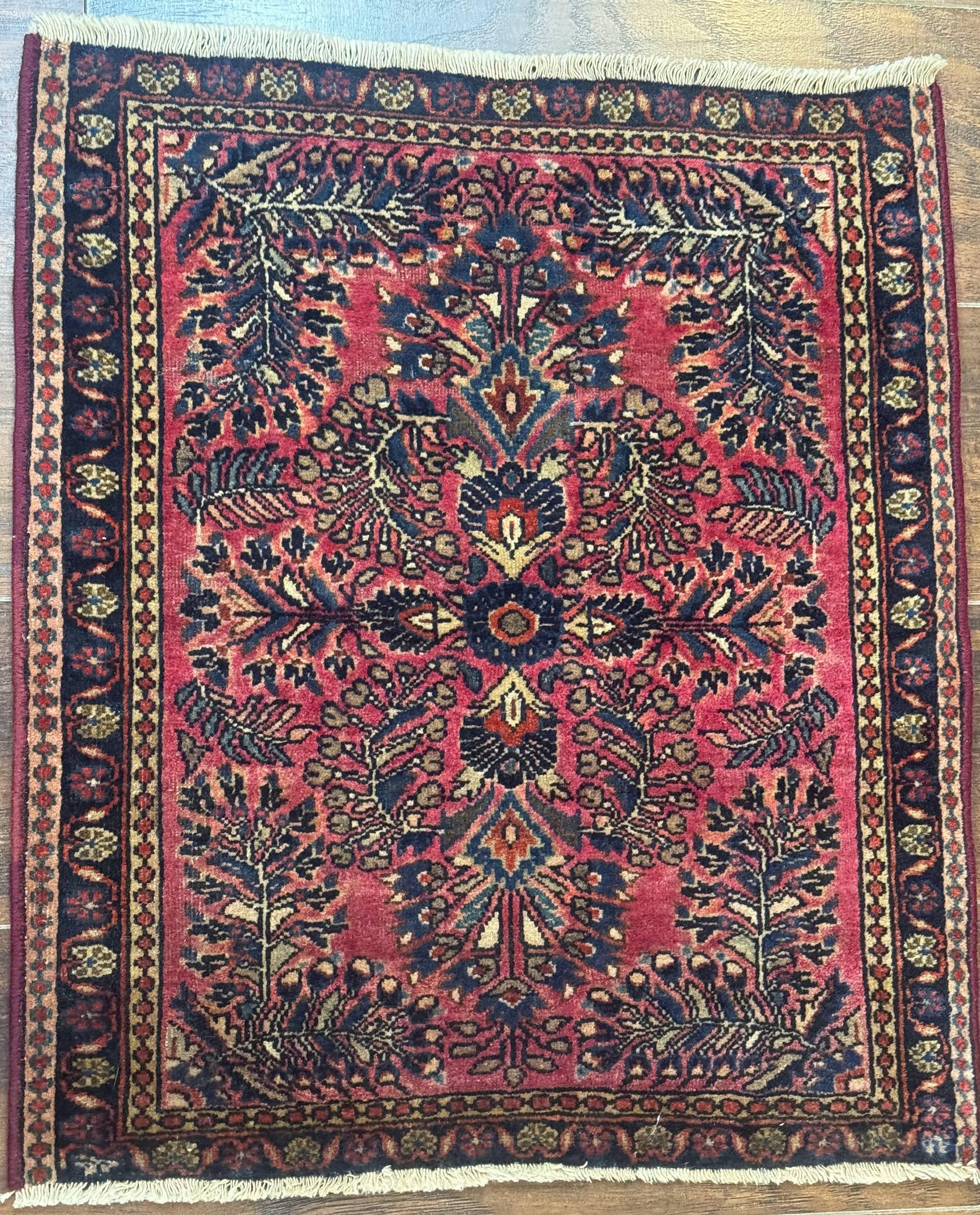Small Antique Persian Sarouk Rug 2x2 ft, Red 1920s Wool Rug - Nuvé