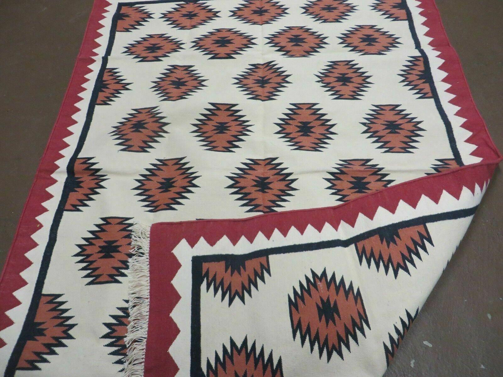 5' X 8' Hand Woven Wool Rug Contemporary Kilim Dhurrie Modern Oriental Area Rug - Nuvé