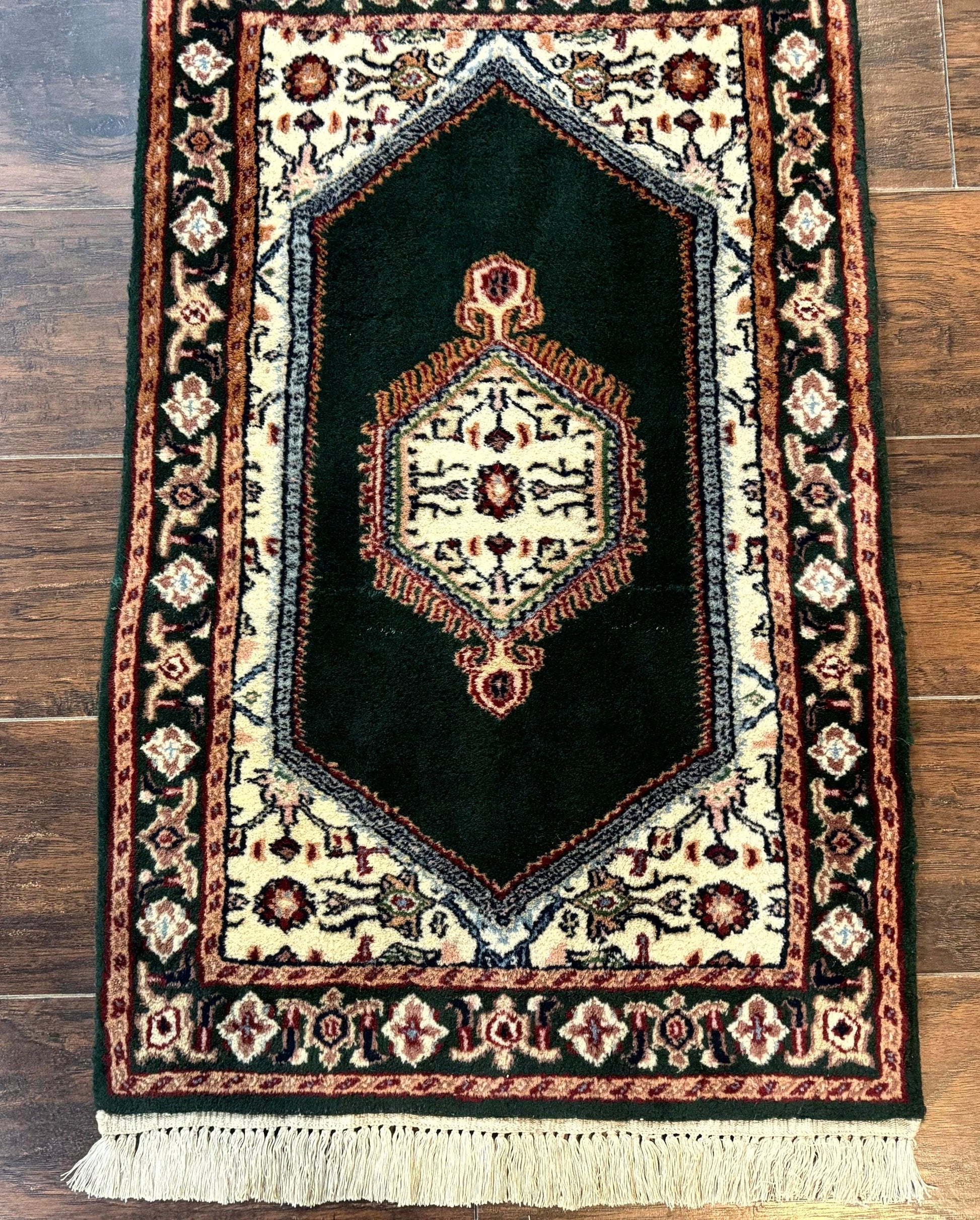 Small Indo Persian Dark Green Rug 2x3, Geometric Semi Open Field - Nuvé