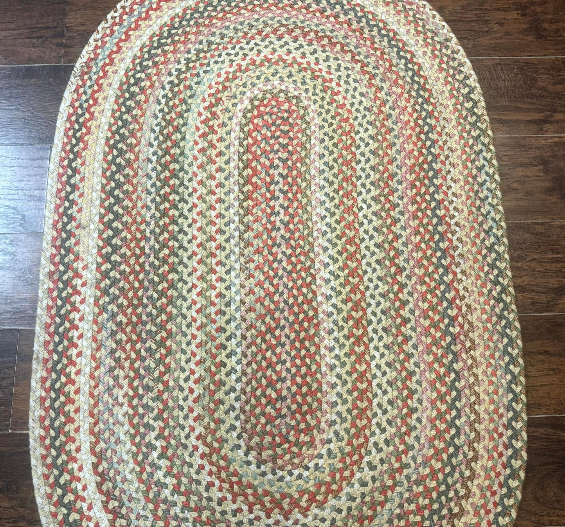 Braided American Oval Rug 3x5, Multicolor, Hand Braided - Nuvé