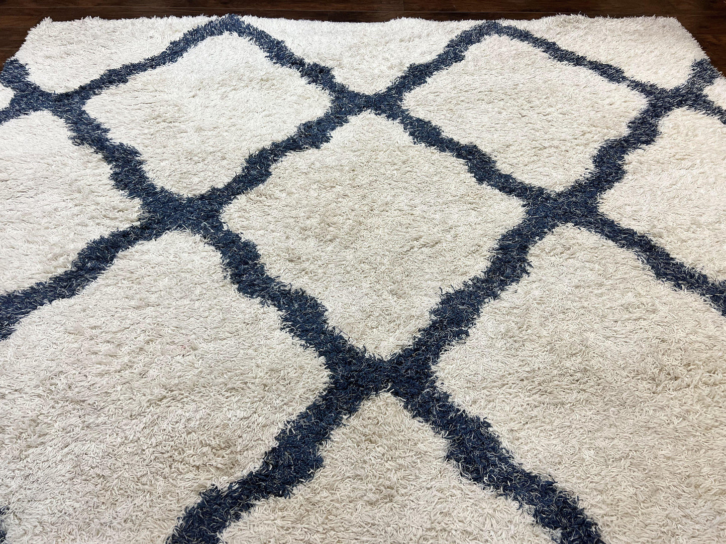 Modern Shag Rug 9x12, Ivory and Dark Blue, Diamond Pattern, Soft, Room Sized, Contemporary Rug, Plush - Nuvé