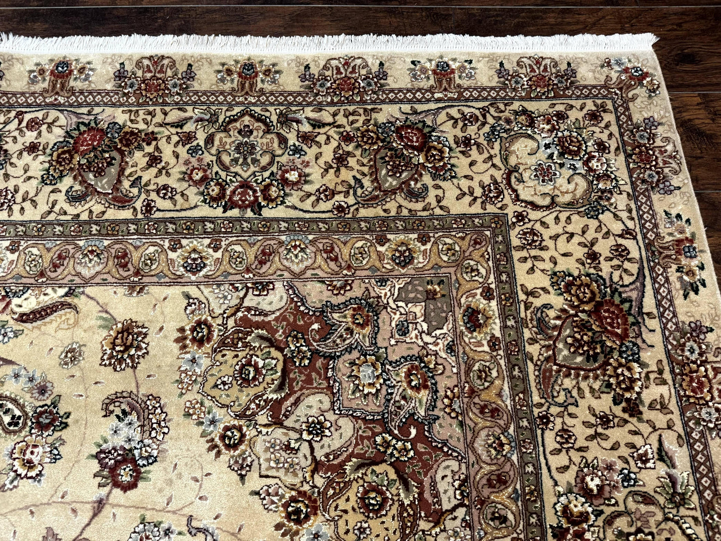 Sino Persian Rug 8x10, Wool and Silk Highlights, 290 KPSI, Floral Medallion - Nuvé