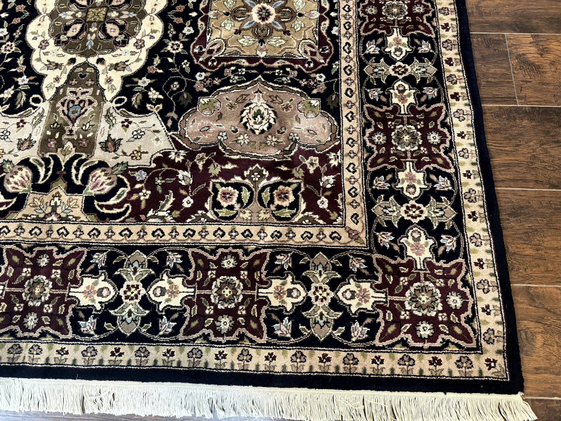Pak Persian Rug 6x9 - Nuvé