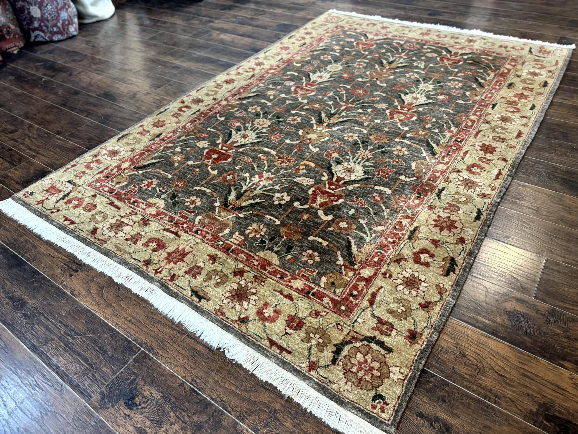 Pak Persian Mahal Rug 6x9, Floral Handmade Wool Traditional Oriental Carpet - Nuvé