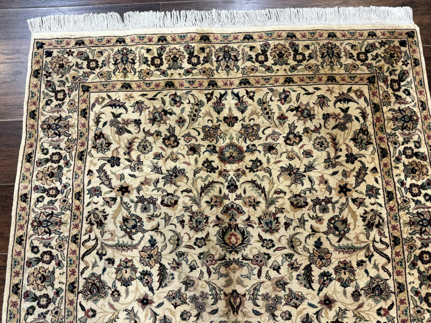 Pak Persian Rug 4x6 - Nuvé