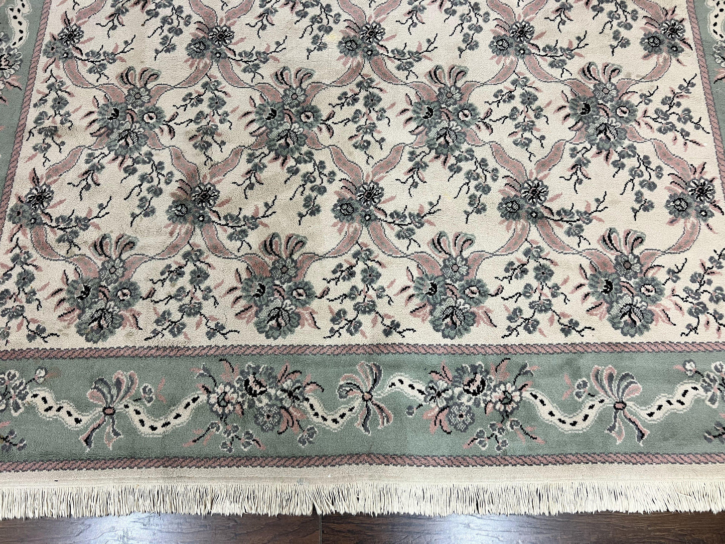 Belgium Power Loomed Rug 8x11, Ivory and Green, Wool Carpet, Floral - Nuvé