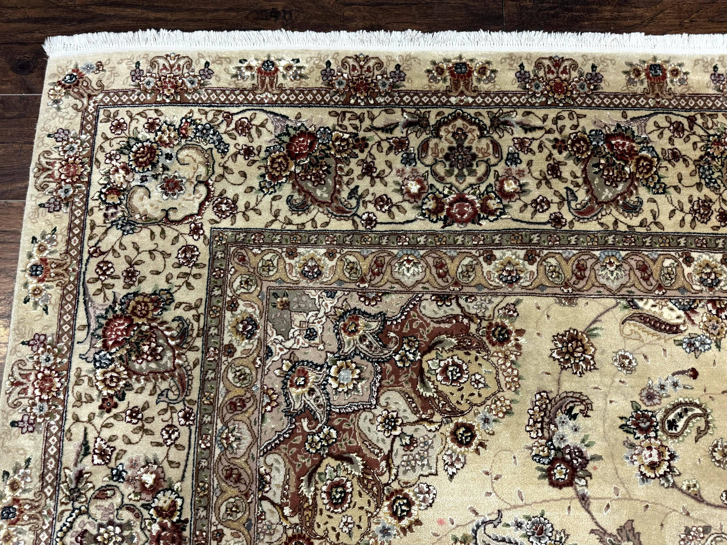 Sino Persian Rug 8x10, Wool and Silk Highlights, 290 KPSI, Floral Medallion - Nuvé