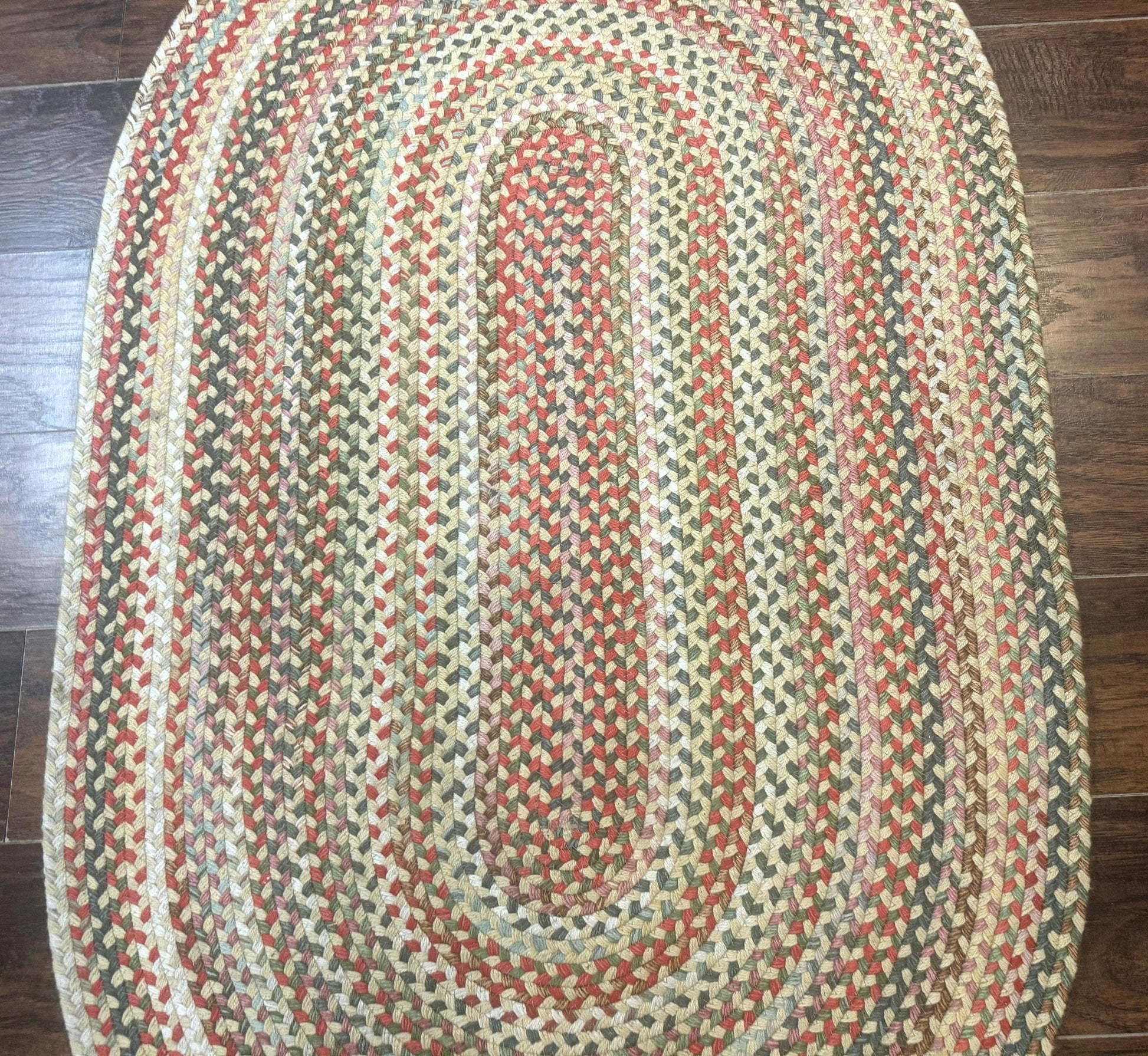 Braided American Oval Rug 3x5, Multicolor, Hand Braided - Nuvé