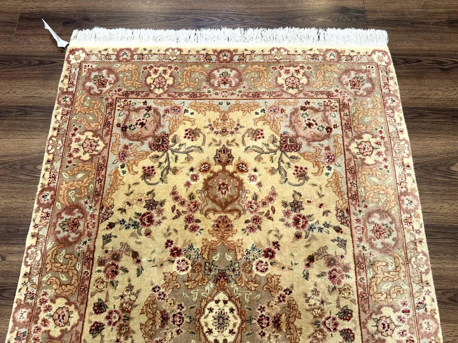 Sino Persian Rug 4x6, Wool and Silk Highlights, Fine 200 KPSI - Nuvé