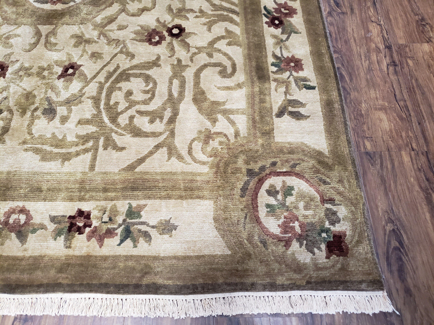 Vintage Nepali Tibetan Aubusson Rug 6x9, Wool Hand-Knotted Cream Beige Carpet, Leaves & Floral Pattern 6 x 9 Soft Area Rug Home Office Rug - Nuvé