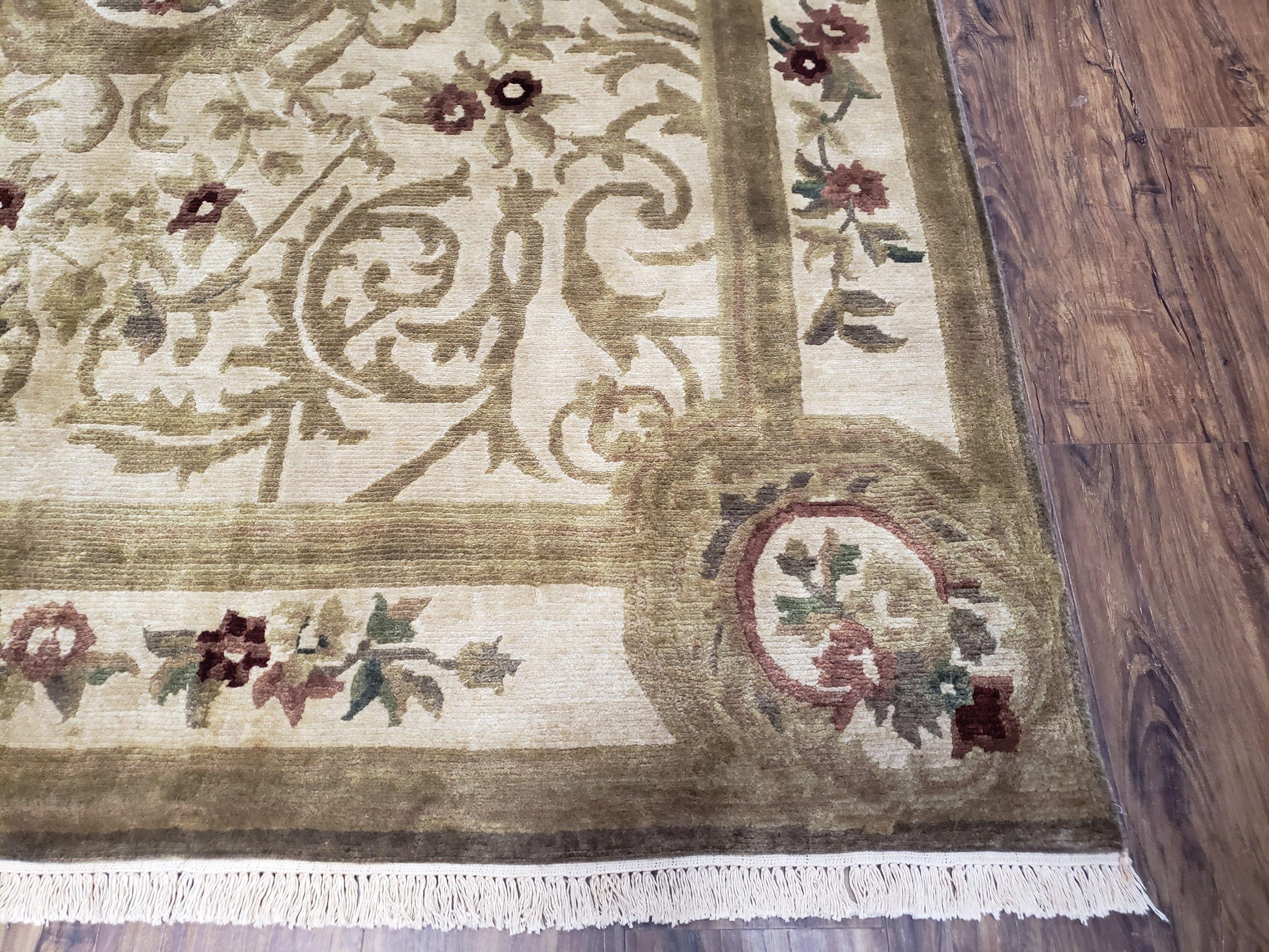 Vintage Nepali Tibetan Aubusson Rug 6x9, Wool Hand-Knotted Cream Beige Carpet, Leaves & Floral Pattern 6 x 9 Soft Area Rug Home Office Rug - Nuvé