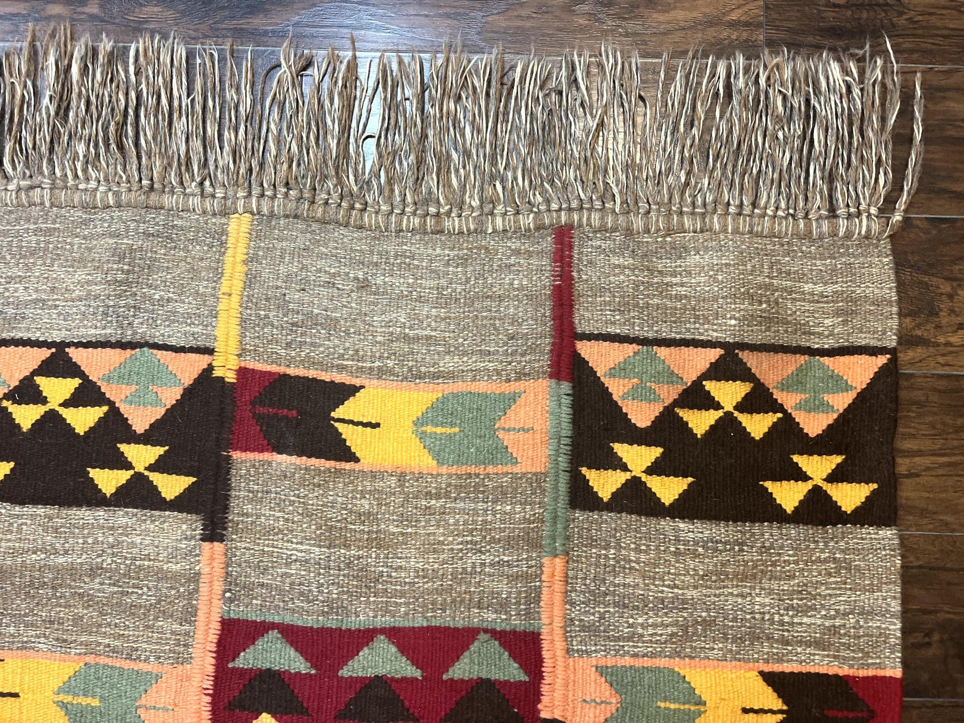 South American Flatweave Rug, Gray, Handmade Vintage Wool Bohemian Blanket - Nuvé