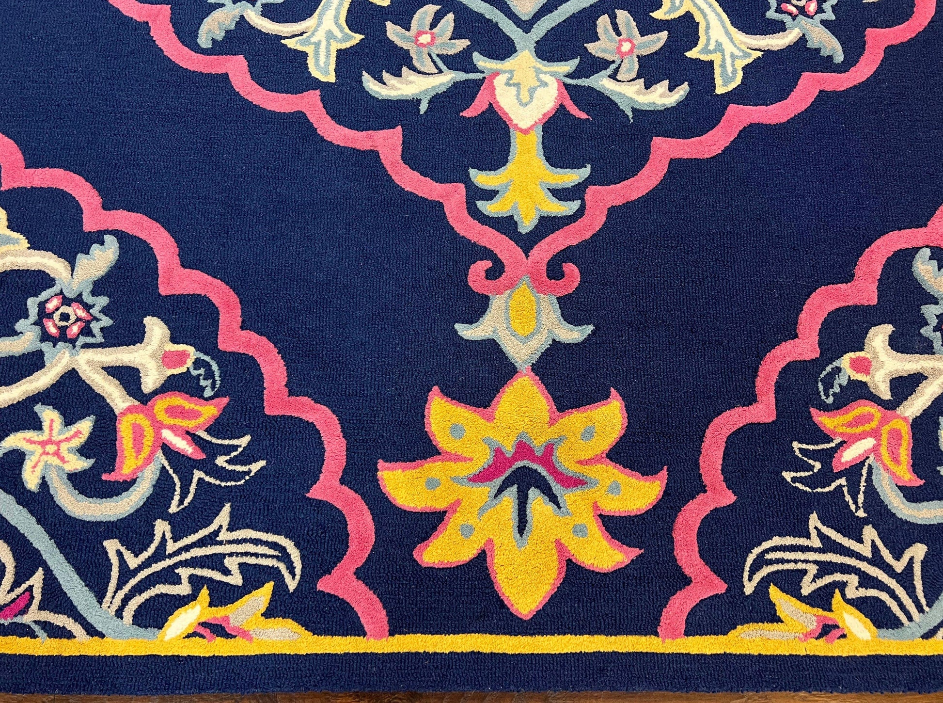 Safavieh Rug 8x10 Belagio Collection, Navy Blue Pink Yellow, Power-Loomed Wool Carpet, Floral Area Rug, Modern Rug, Room Sized 8 x 10 ft Rug - Nuvé
