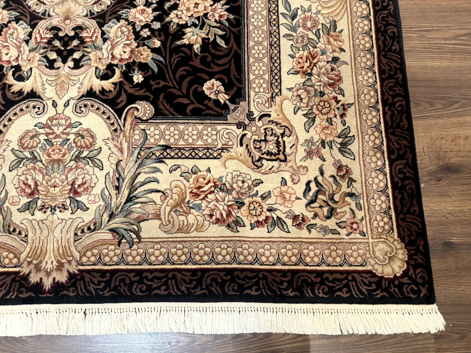 Aubusson Rug 6x9, European Design, Fine 170 KPSI, Elegant Carpet - Nuvé