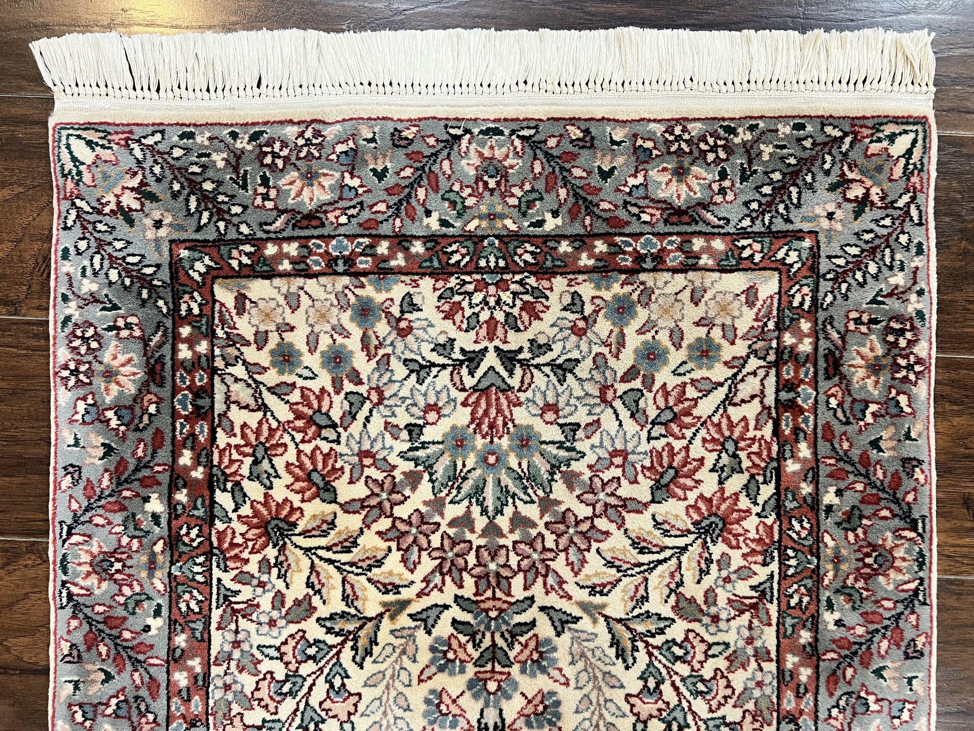 Sino Persian Runner Rug 2.7 x 10, Floral Kirman Lavar Carpet for Hallway, Cream, Handmade Wool Vintage Rug - Nuvé
