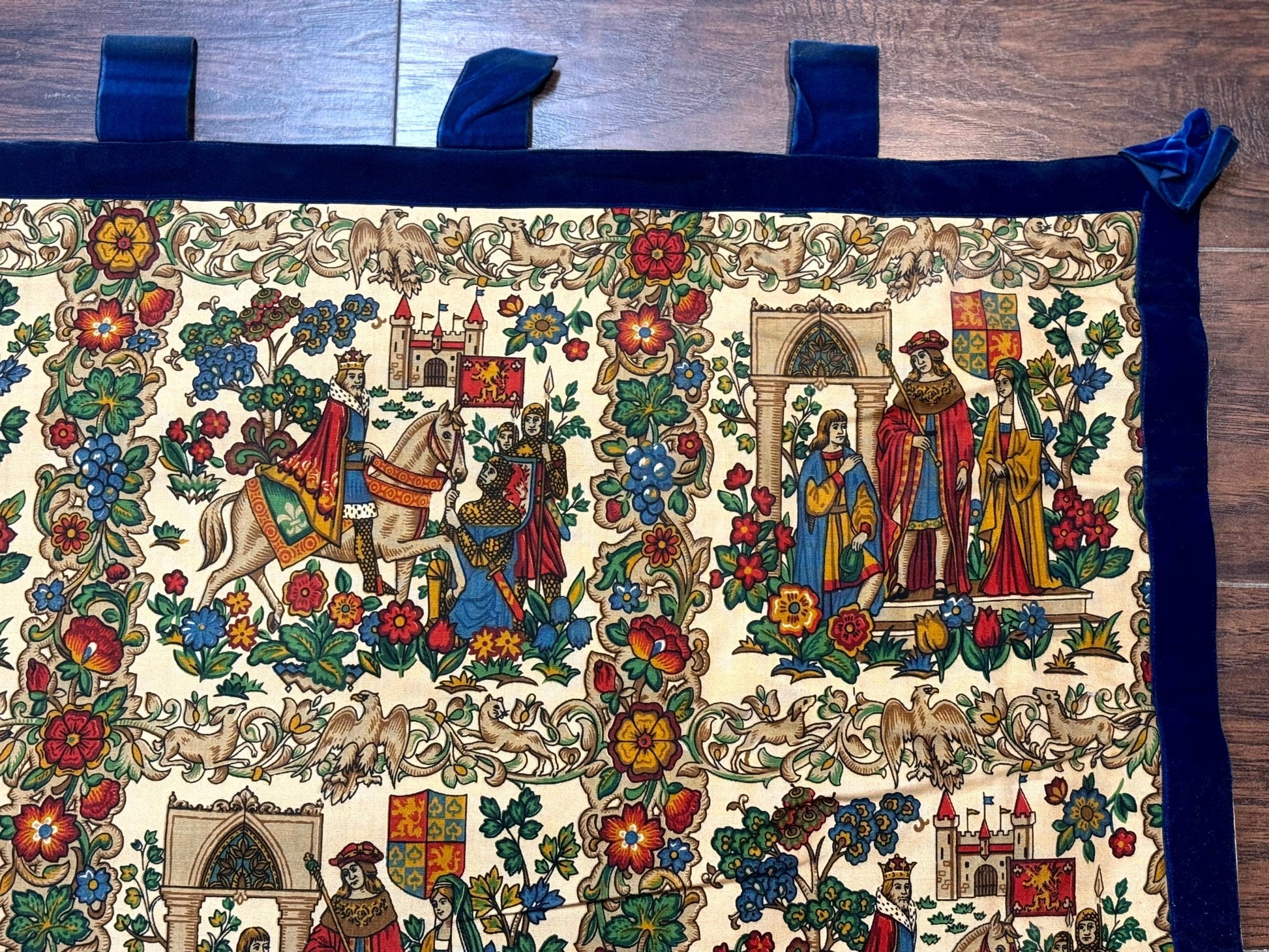 Vintage European Tapestry 4x4, Medievel Design - Nuvé